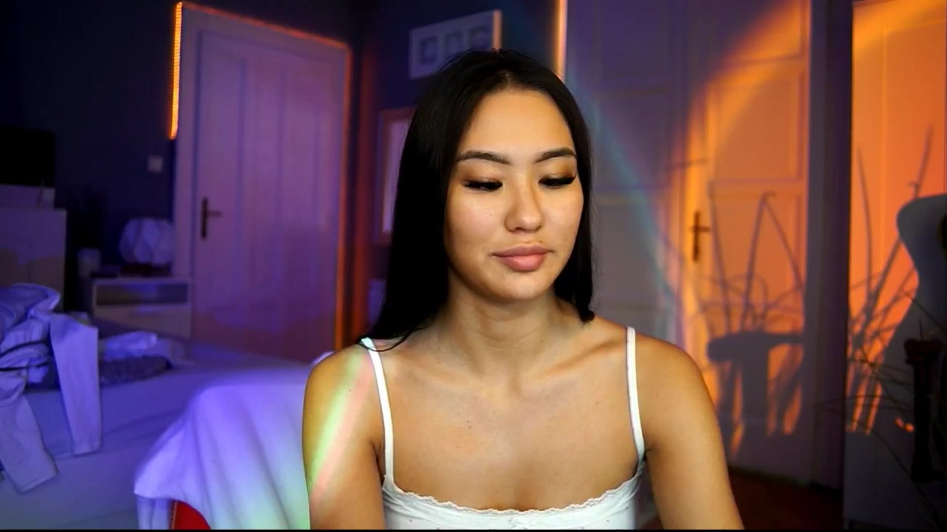 Gallery image thumbnail from MaiStream's myfreecams stream on, 11/25/2025, 24:21 image 16 of 20