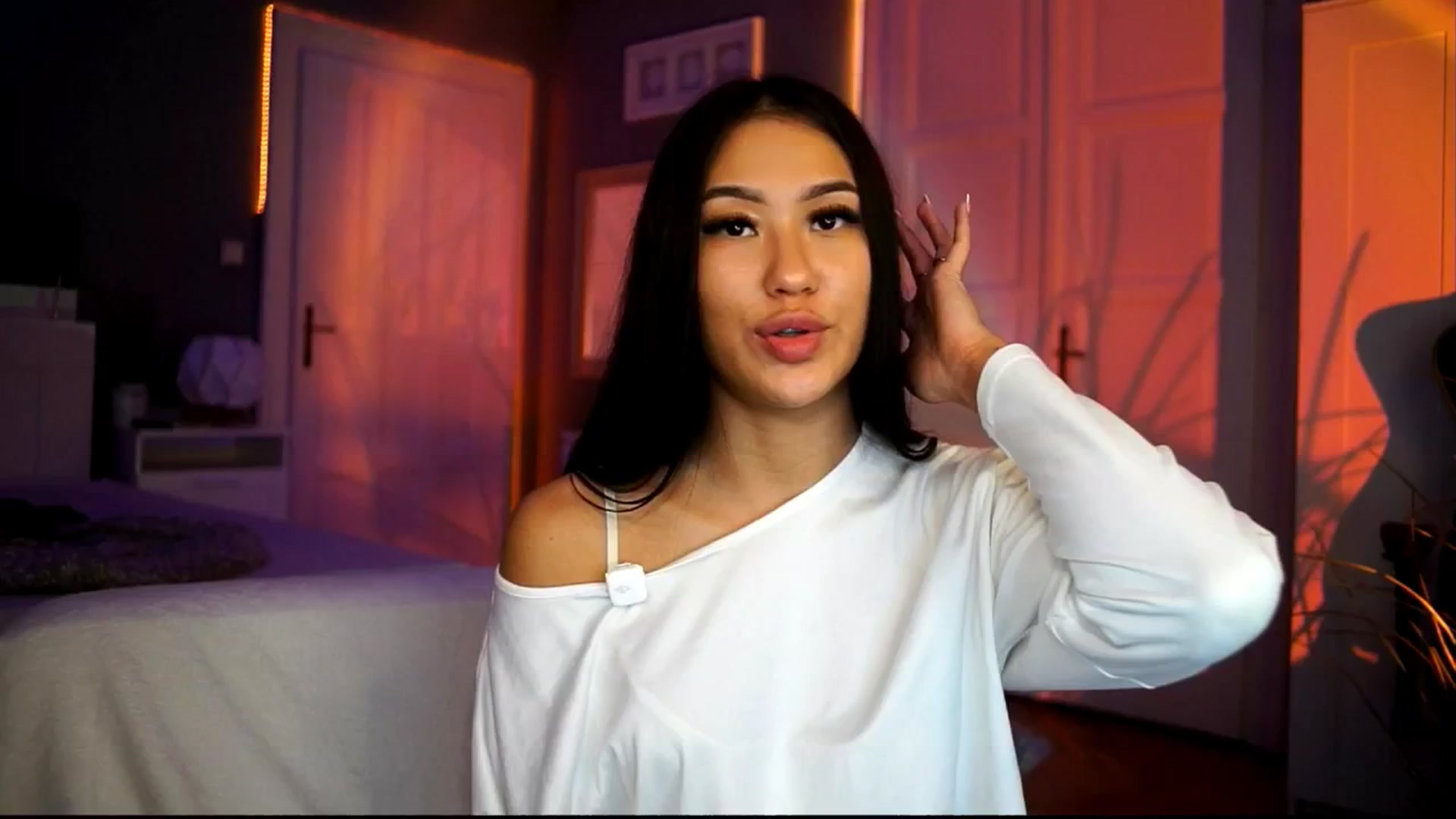 Gallery image thumbnail from MaiStream's myfreecams stream on, 11/25/2025, 21:57 image 15 of 20