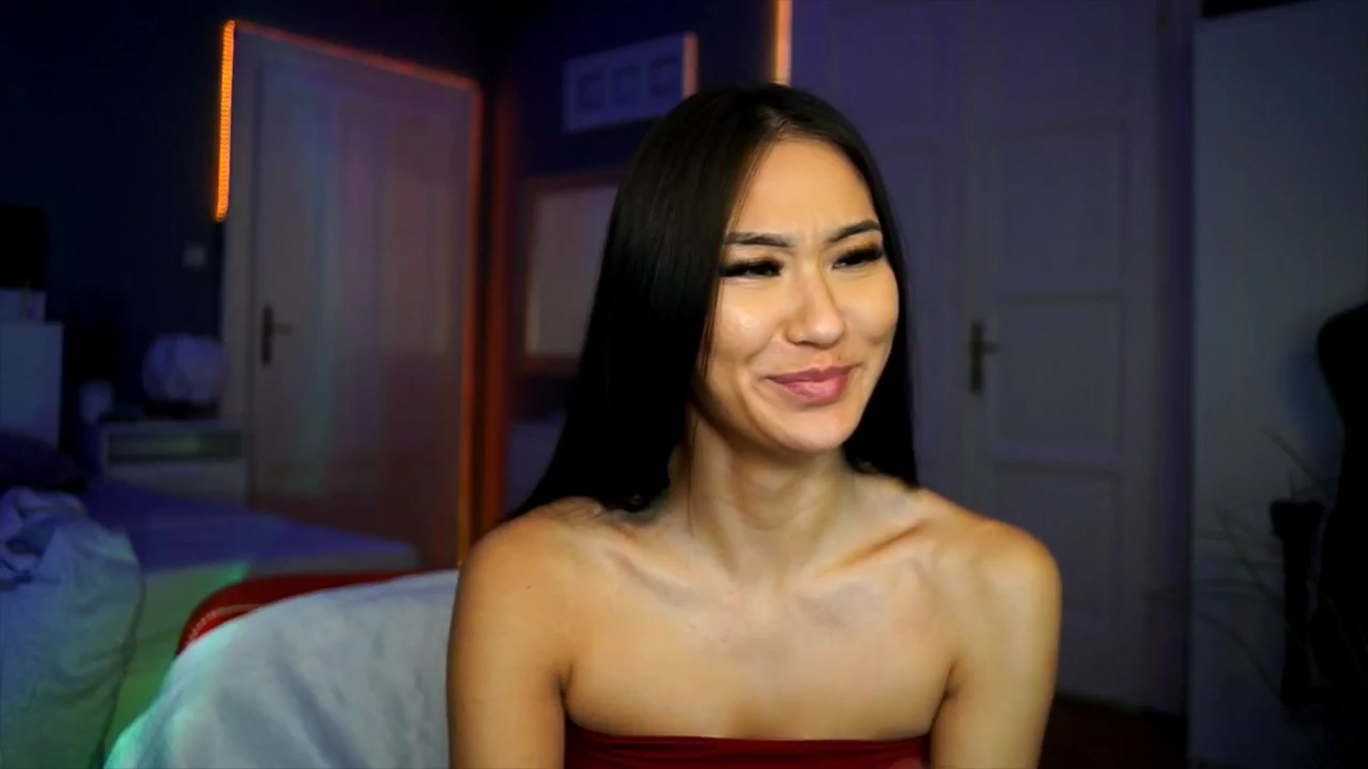 Gallery image thumbnail from MaiStream's myfreecams stream on, 12/01/2025, 01:07 image 13 of 20