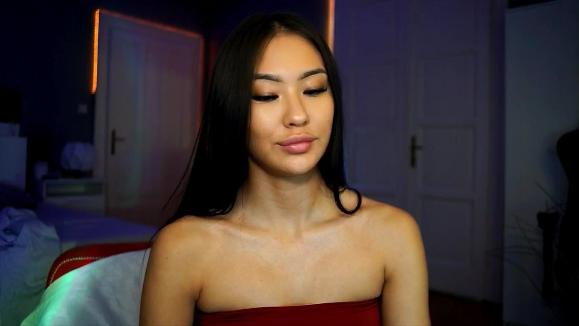 Gallery image thumbnail from MaiStream's myfreecams stream on, 12/01/2025, 01:07 image 16 of 20