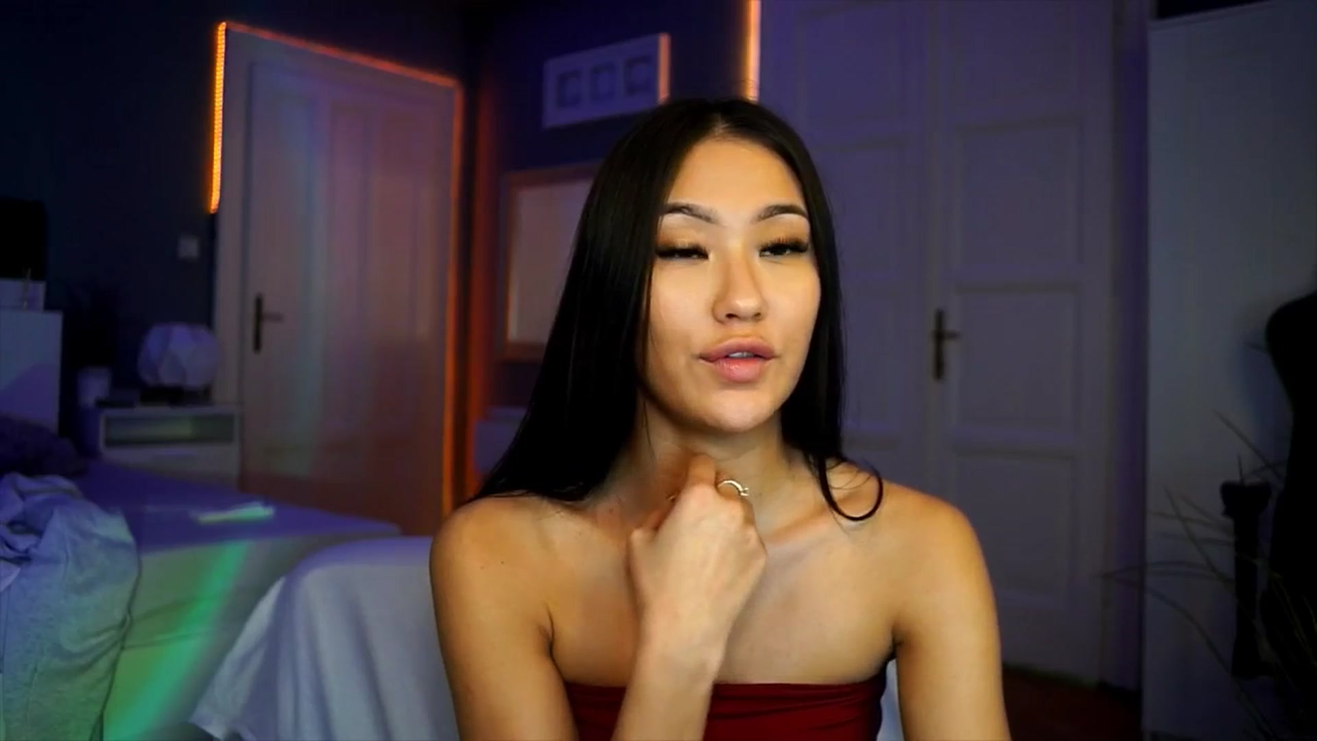 Gallery image thumbnail from MaiStream's myfreecams stream on, 12/01/2025, 02:52 image 5 of 20
