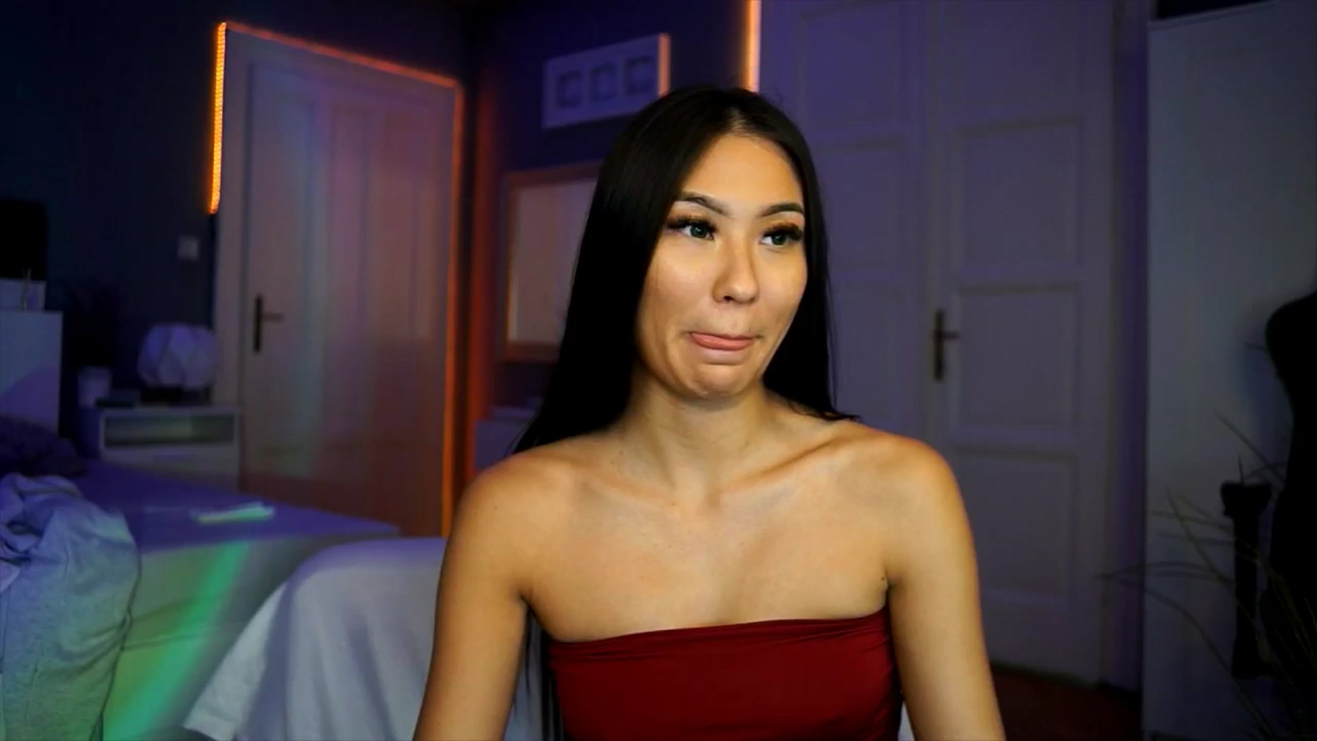 Gallery image thumbnail from MaiStream's myfreecams stream on, 12/01/2025, 02:52 image 12 of 20