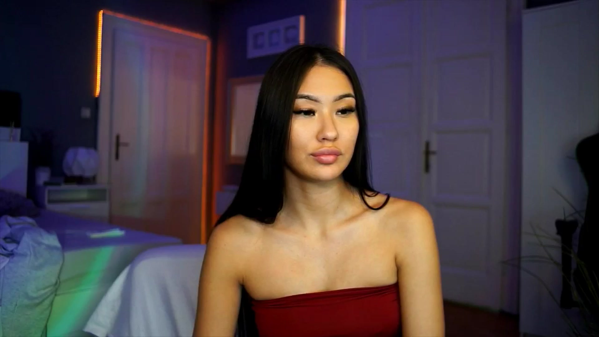Gallery image thumbnail from MaiStream's myfreecams stream on, 12/01/2025, 02:52 image 16 of 20