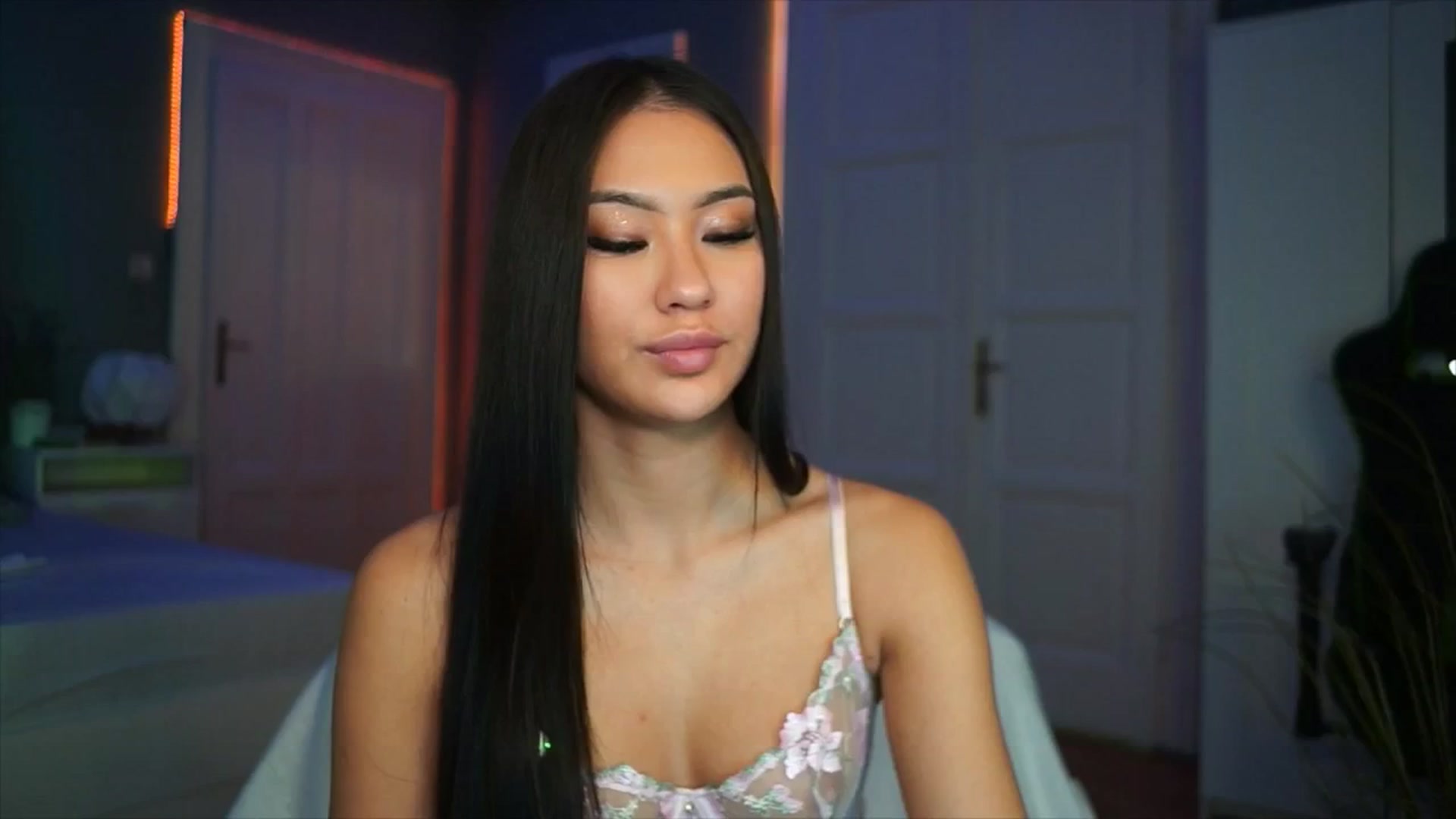 Gallery image thumbnail from MaiStream's myfreecams stream on, 12/01/2025, 22:54 image 3 of 20