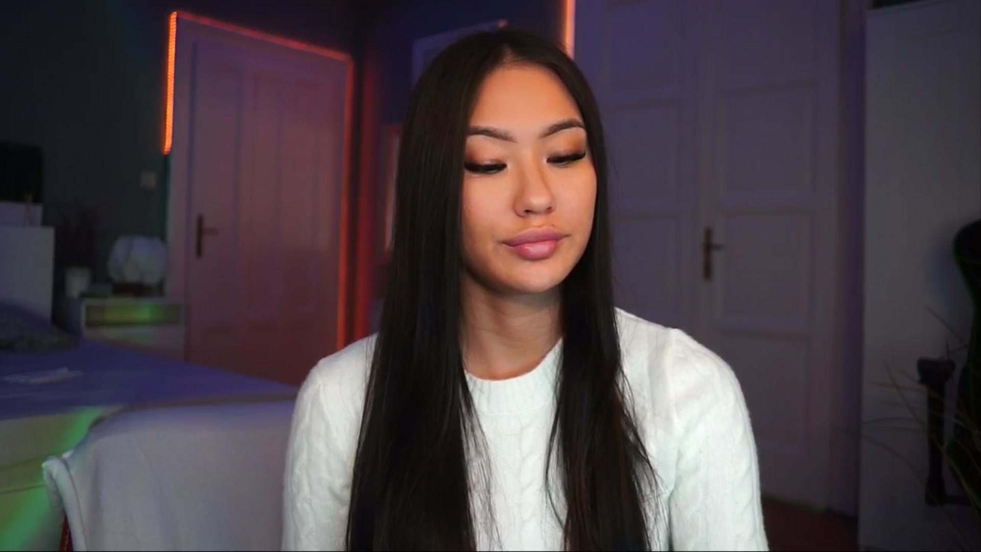Gallery image thumbnail from MaiStream's myfreecams stream on, 12/03/2025, 23:04 image 9 of 20