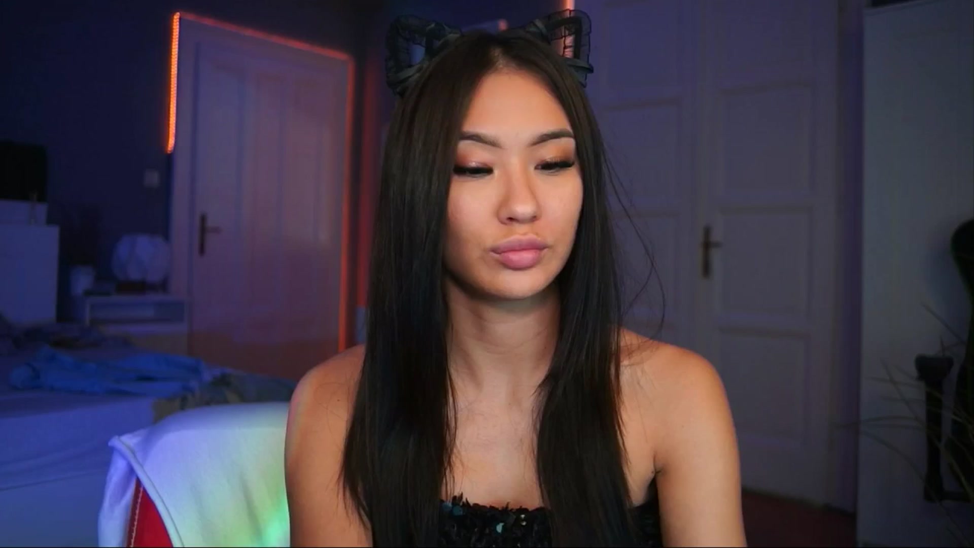 Gallery image thumbnail from MaiStream's myfreecams stream on, 12/04/2025, 21:42 image 3 of 20