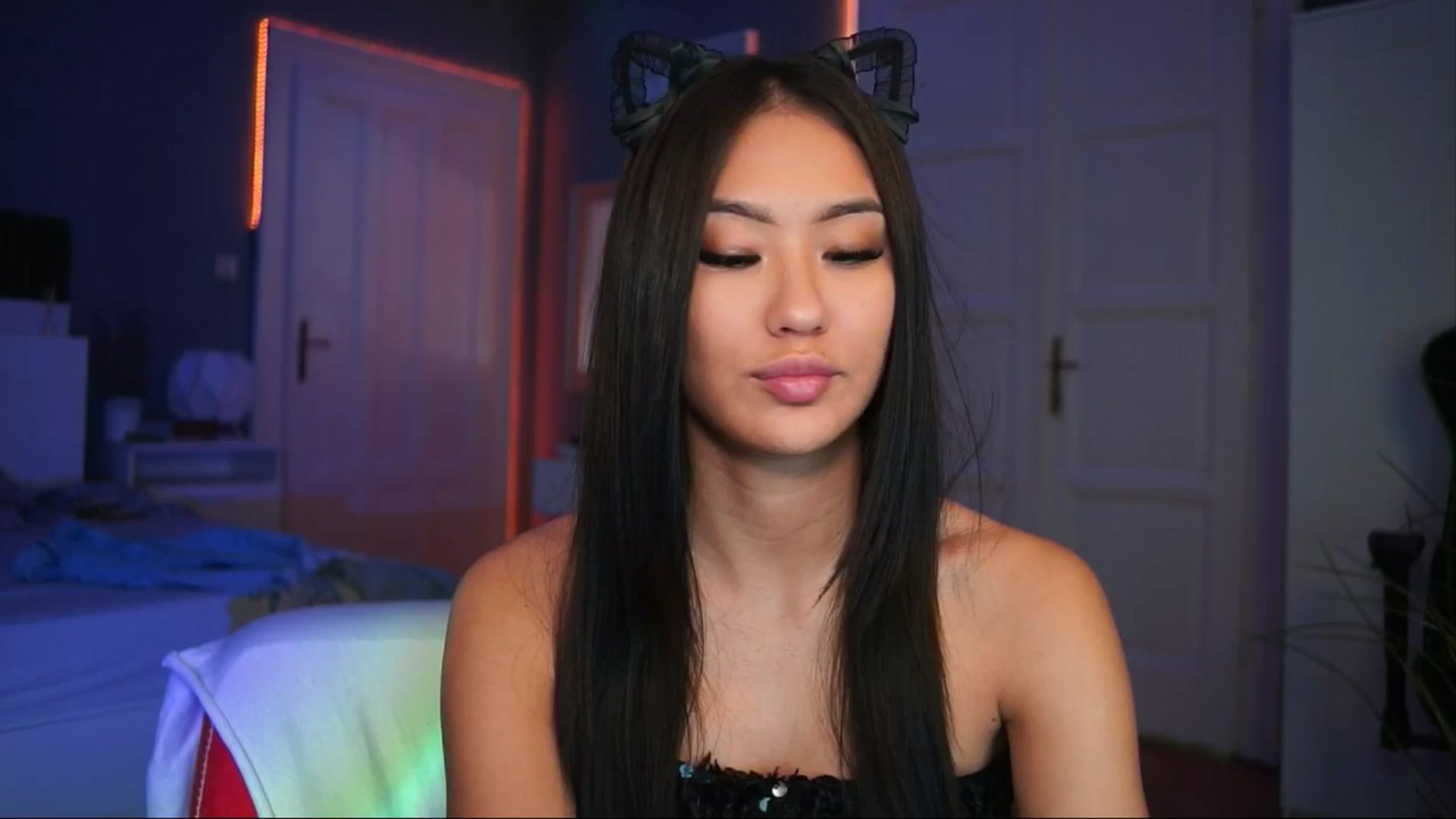 Gallery image thumbnail from MaiStream's myfreecams stream on, 12/04/2025, 21:42 image 11 of 20