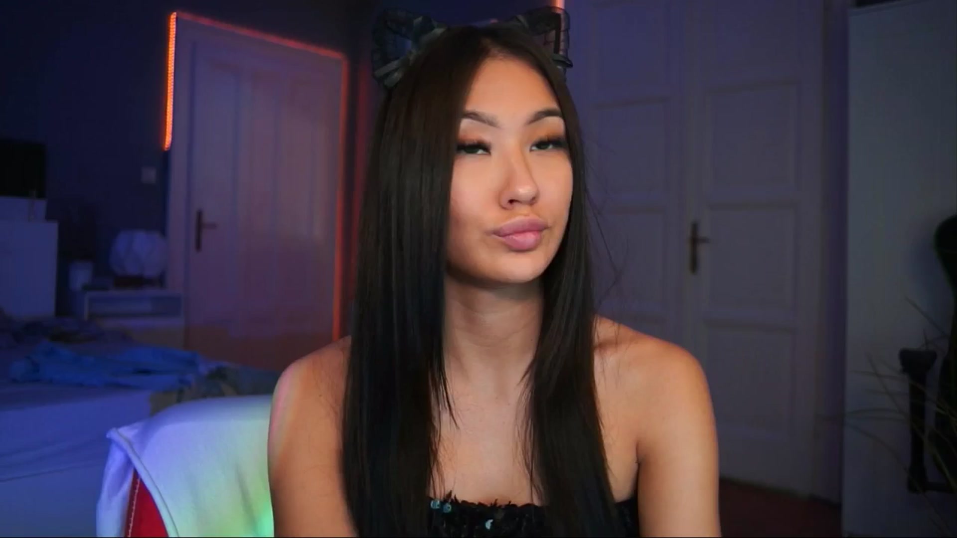 Gallery image thumbnail from MaiStream's myfreecams stream on, 12/04/2025, 21:42 image 16 of 20