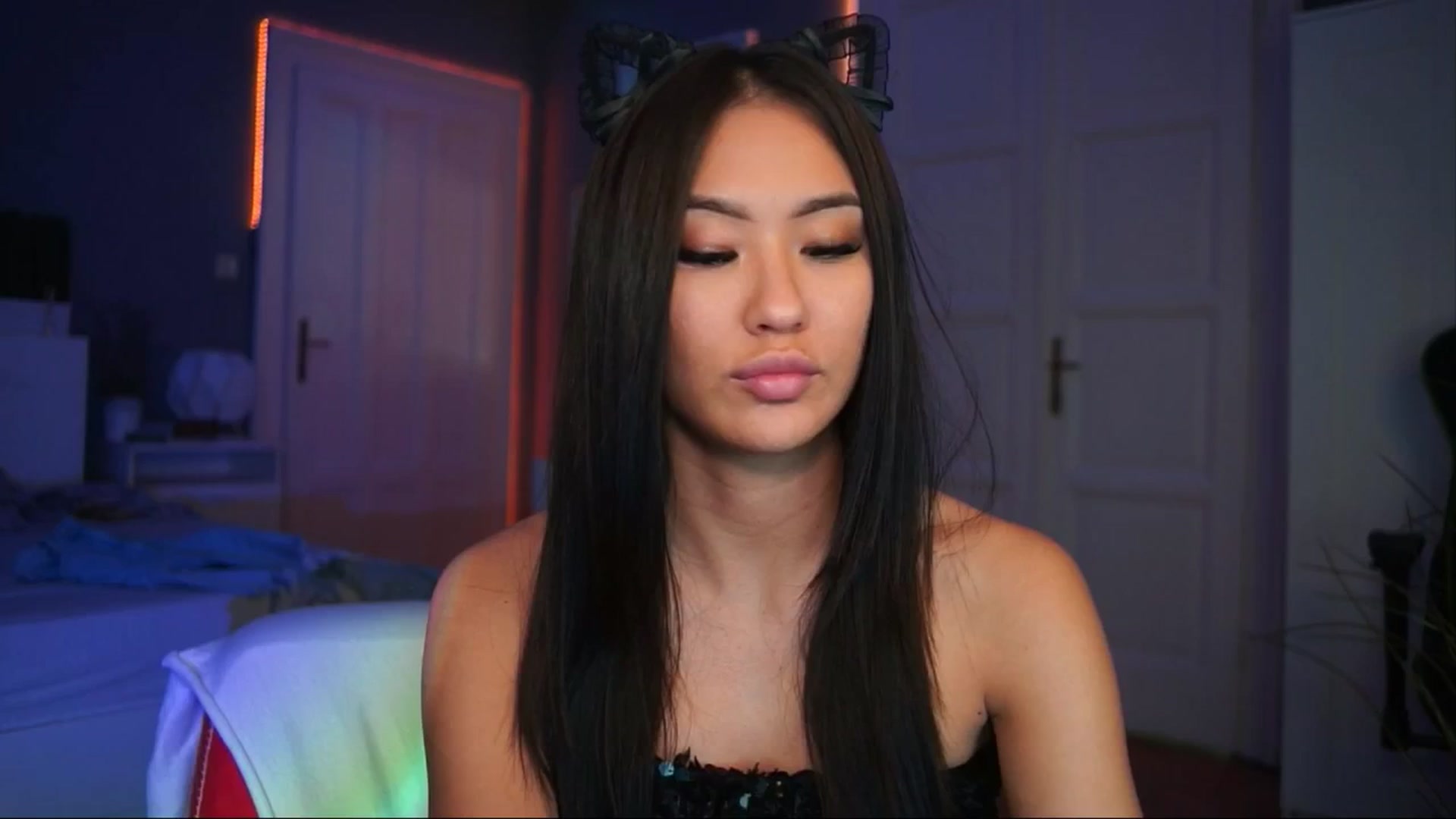 Gallery image thumbnail from MaiStream's myfreecams stream on, 12/04/2025, 21:42 image 4 of 20