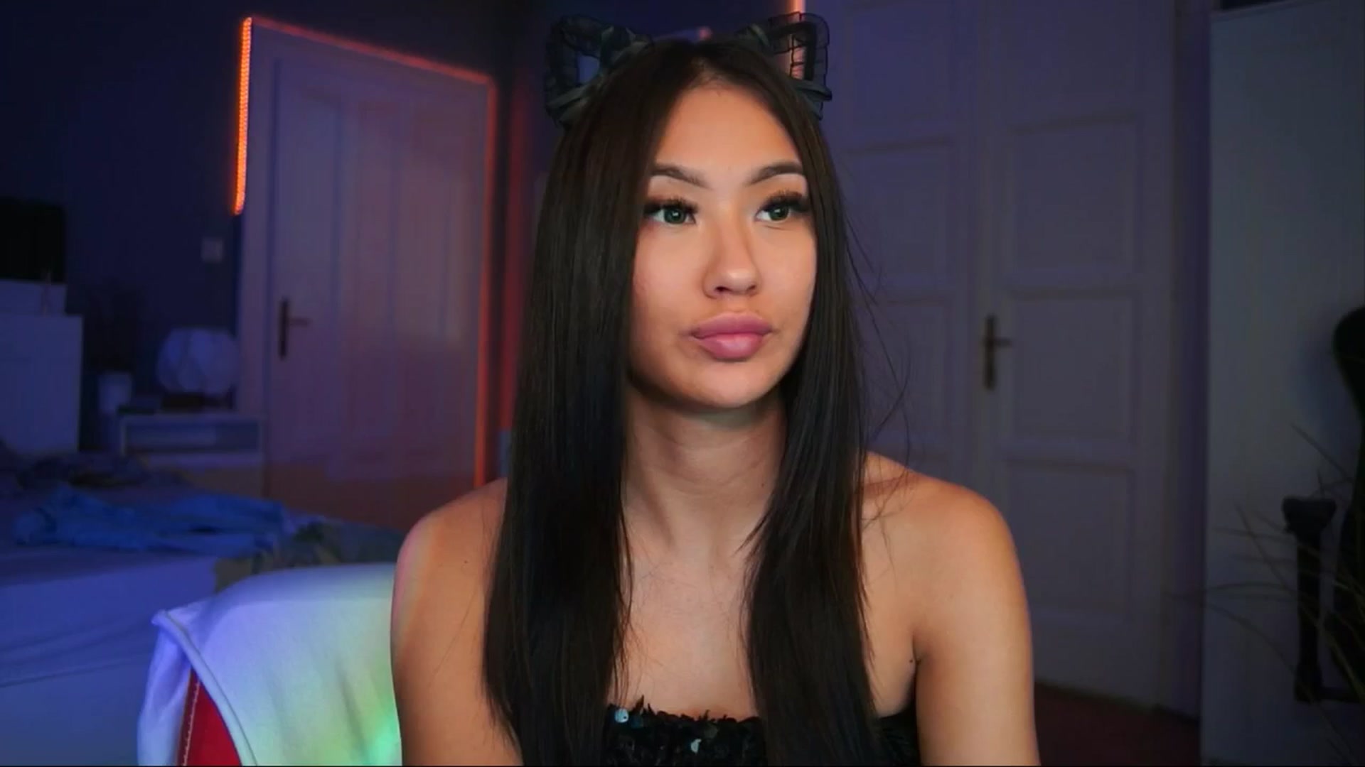 Gallery image thumbnail from MaiStream's myfreecams stream on, 12/04/2025, 21:42 image 7 of 20
