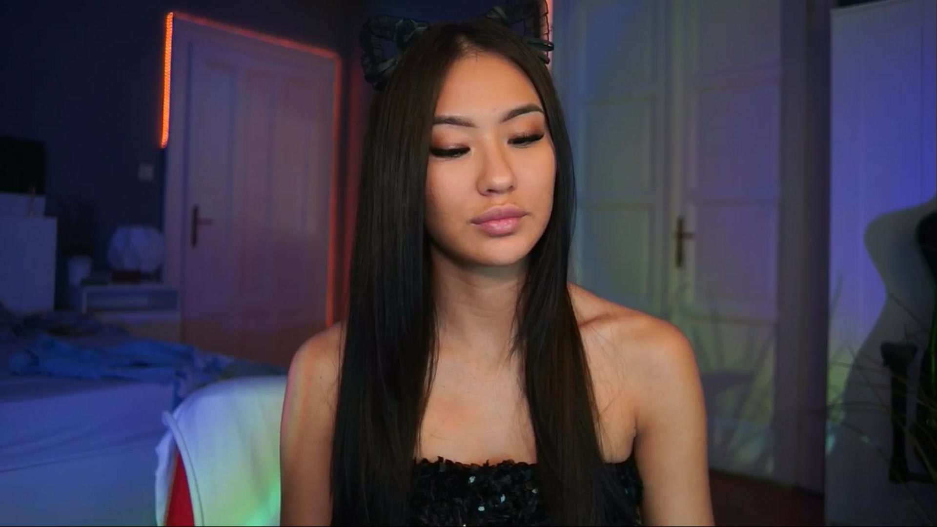 Gallery image thumbnail from MaiStream's myfreecams stream on, 12/04/2025, 22:26 image 11 of 20
