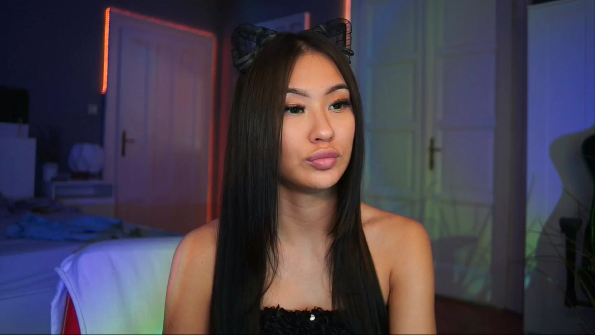 Gallery image thumbnail from MaiStream's myfreecams stream on, 12/04/2025, 22:26 image 19 of 20