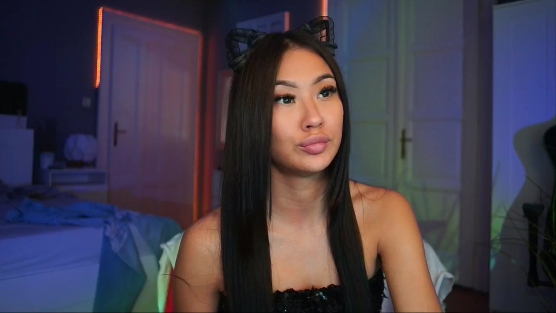 Gallery image thumbnail from MaiStream's myfreecams stream on, 12/04/2025, 22:53 image 16 of 20