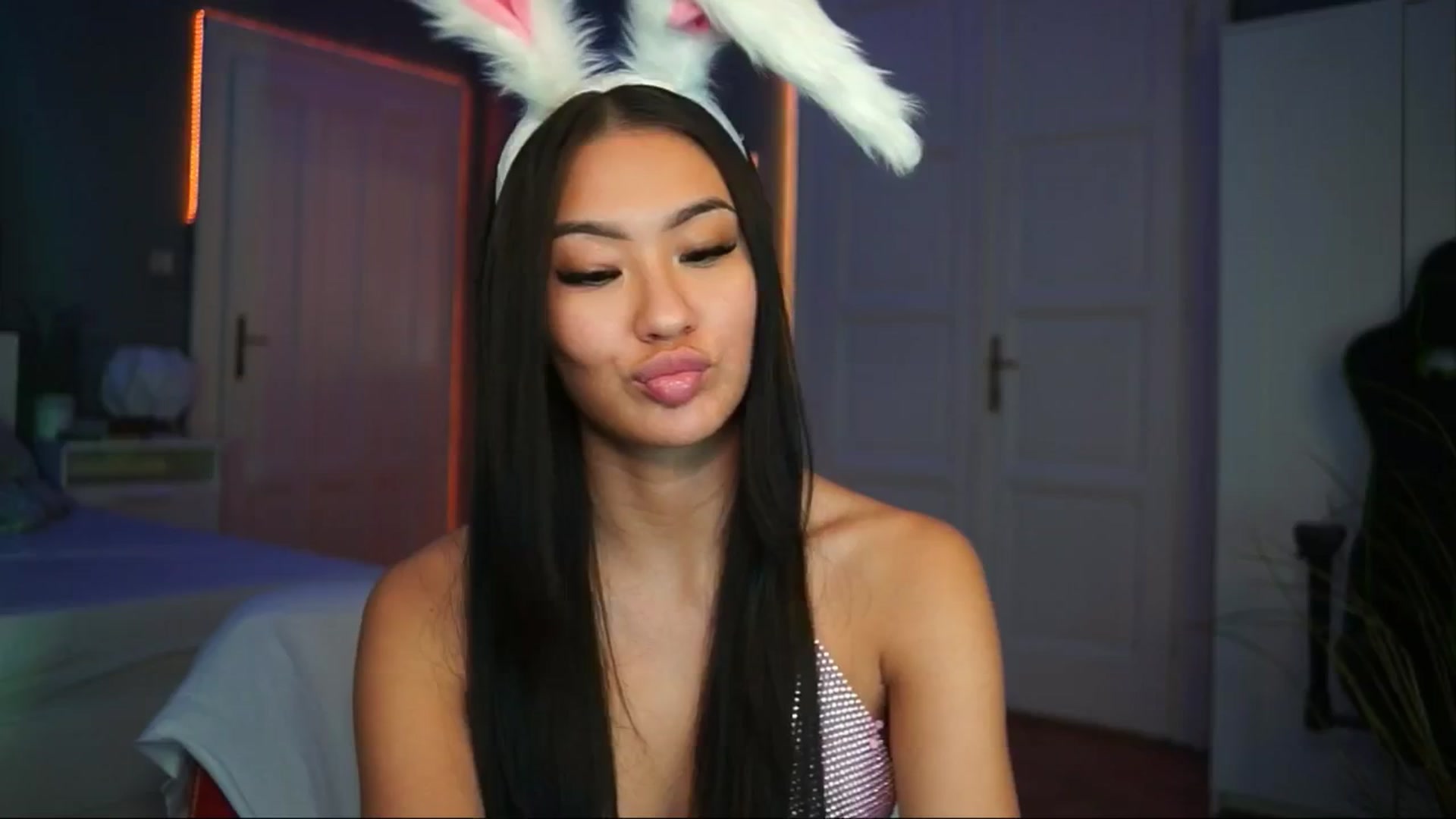 Gallery image thumbnail from MaiStream's myfreecams stream on, 12/05/2025, 22:02 image 16 of 20