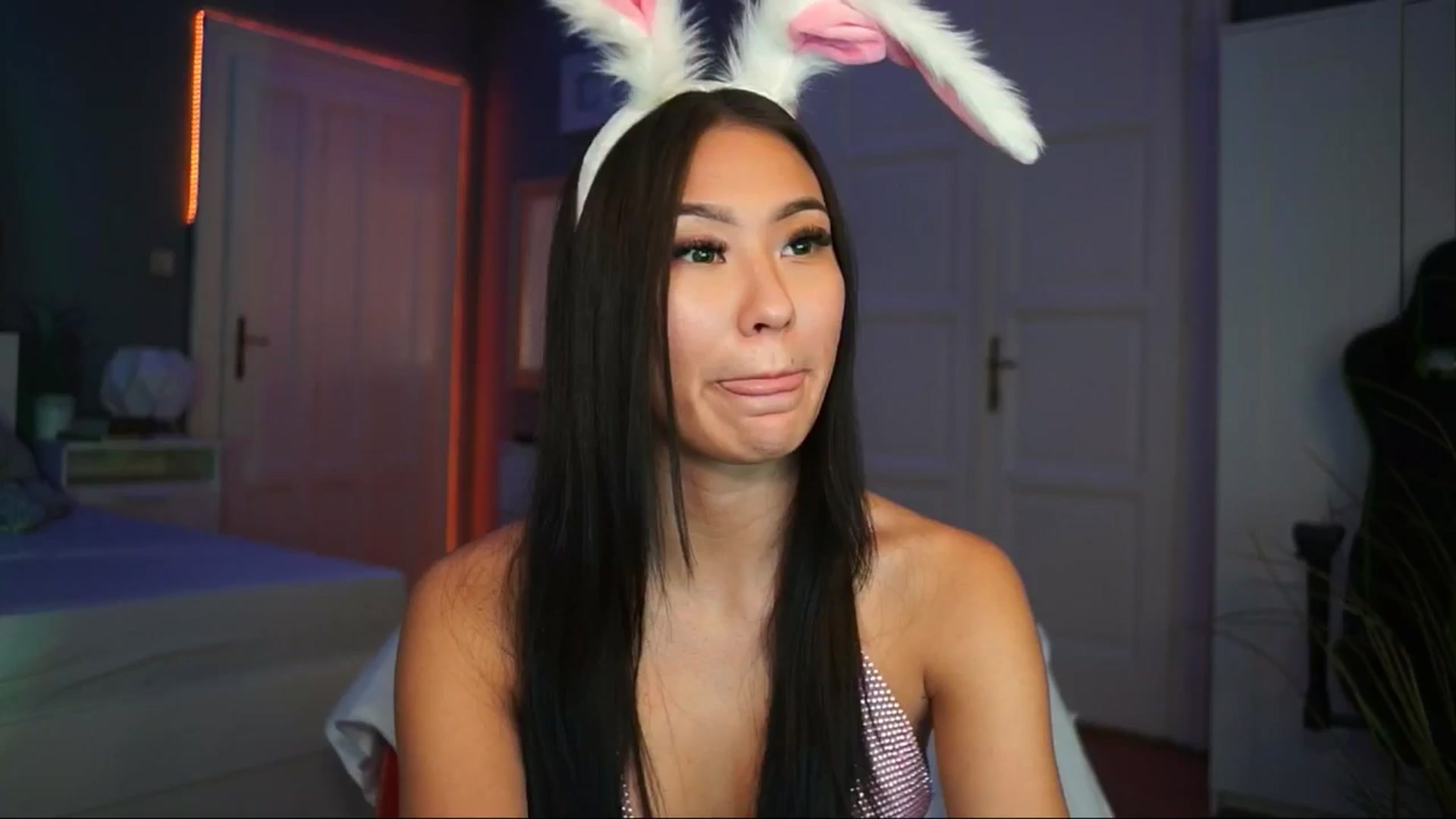 Gallery image thumbnail from MaiStream's myfreecams stream on, 12/05/2025, 22:02 image 6 of 20
