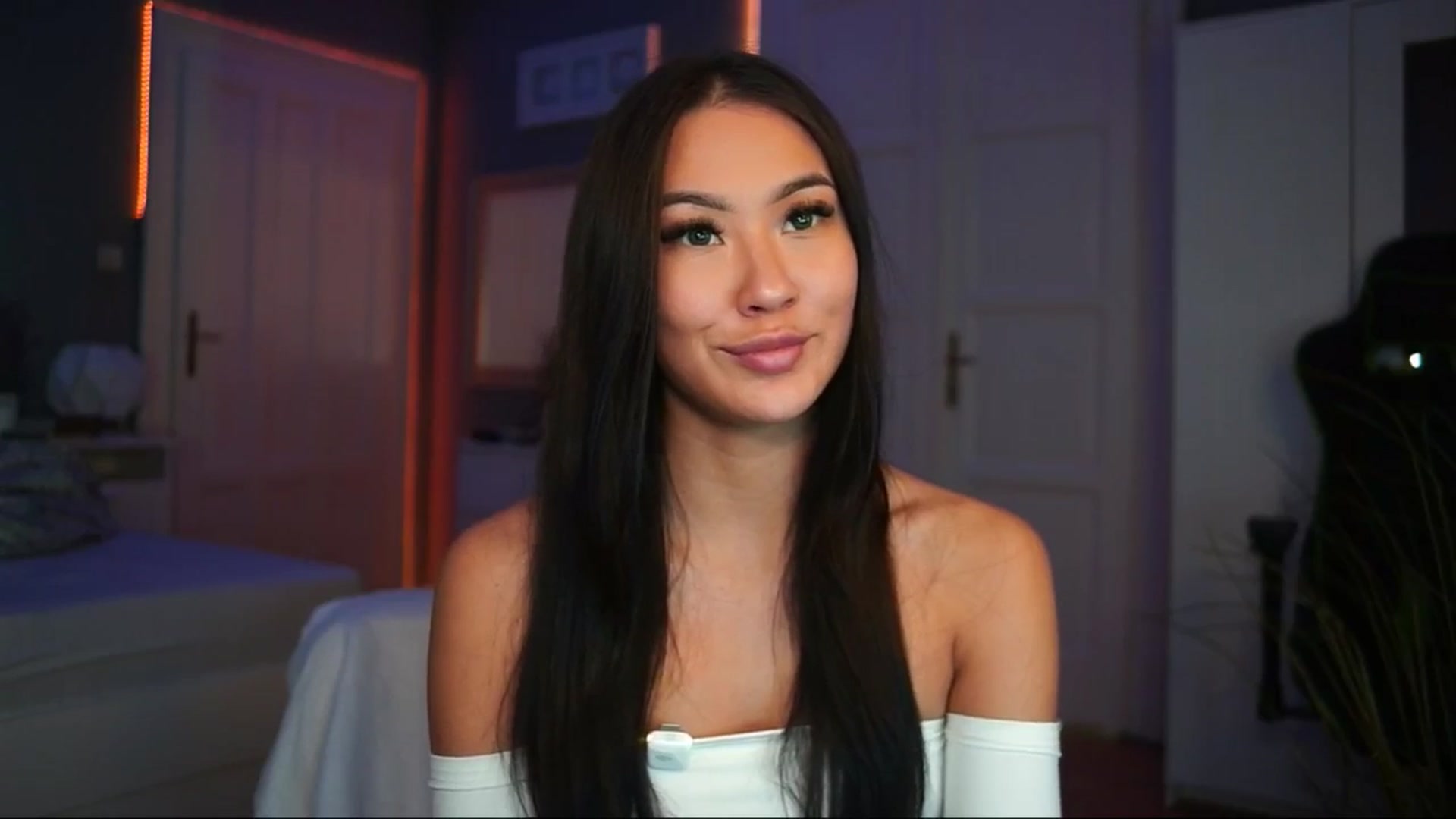 Gallery image thumbnail from MaiStream's myfreecams stream on, 12/06/2025, 19:46 image 7 of 20