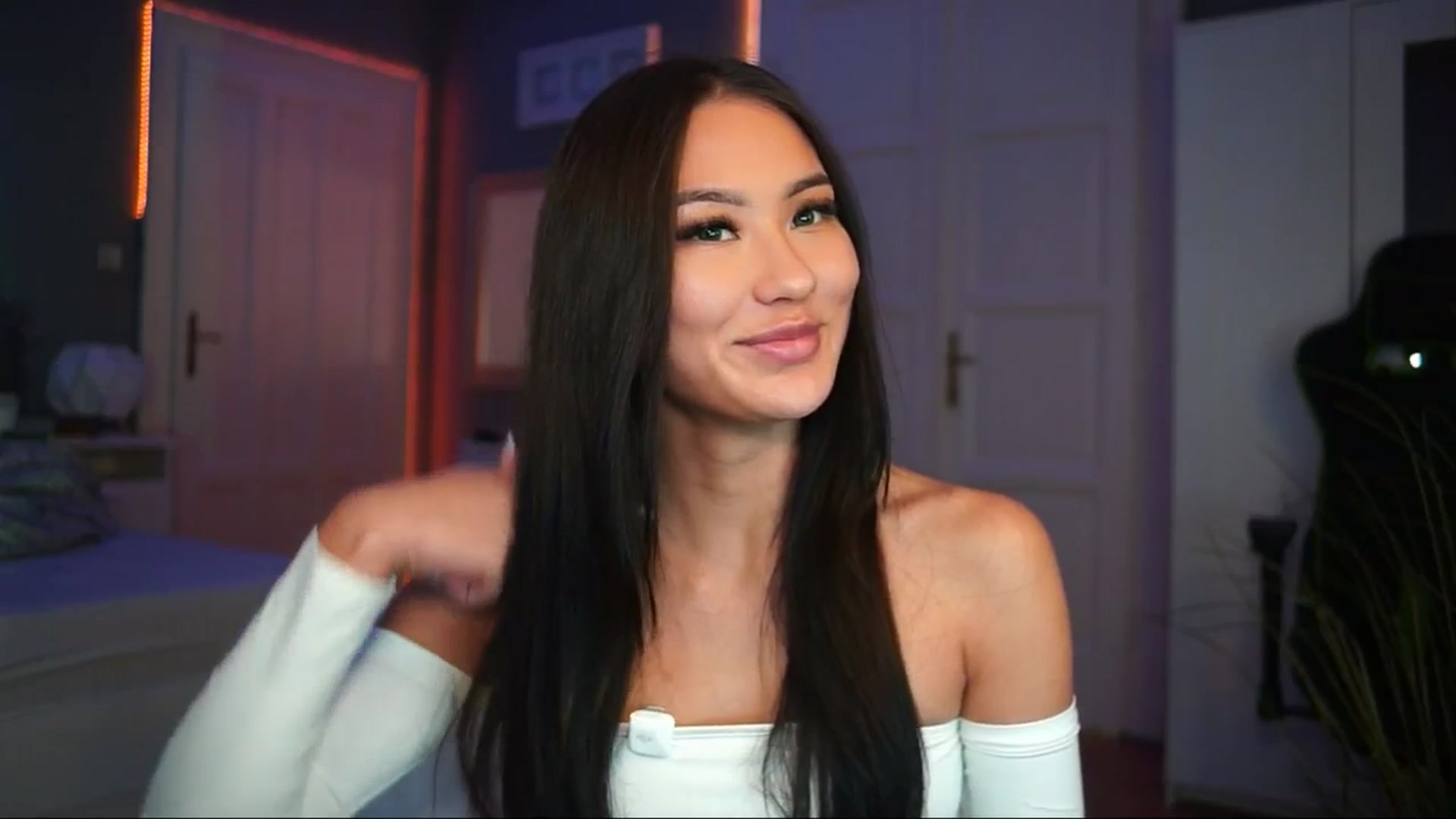 Gallery image thumbnail from MaiStream's myfreecams stream on, 12/06/2025, 19:46 image 8 of 20