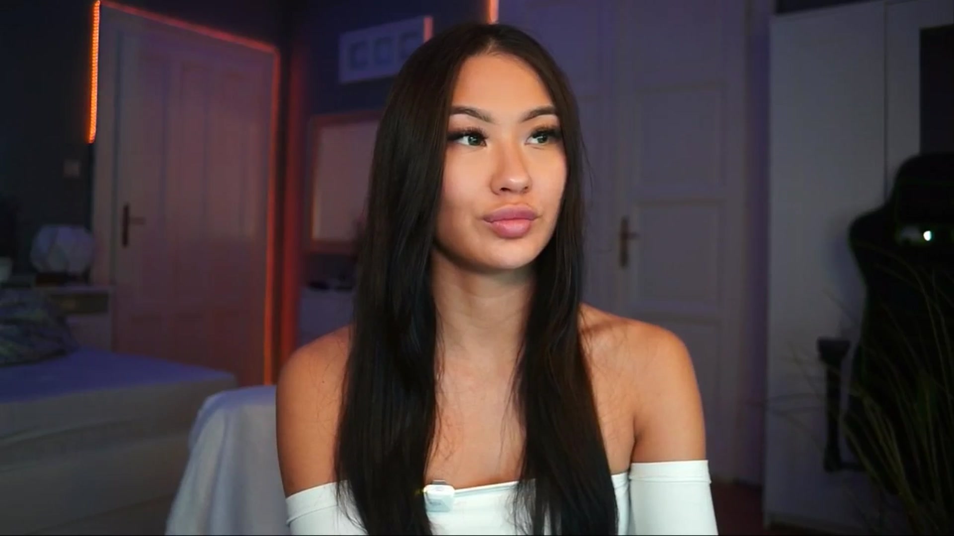 Gallery image thumbnail from MaiStream's myfreecams stream on, 12/06/2025, 19:46 image 4 of 20