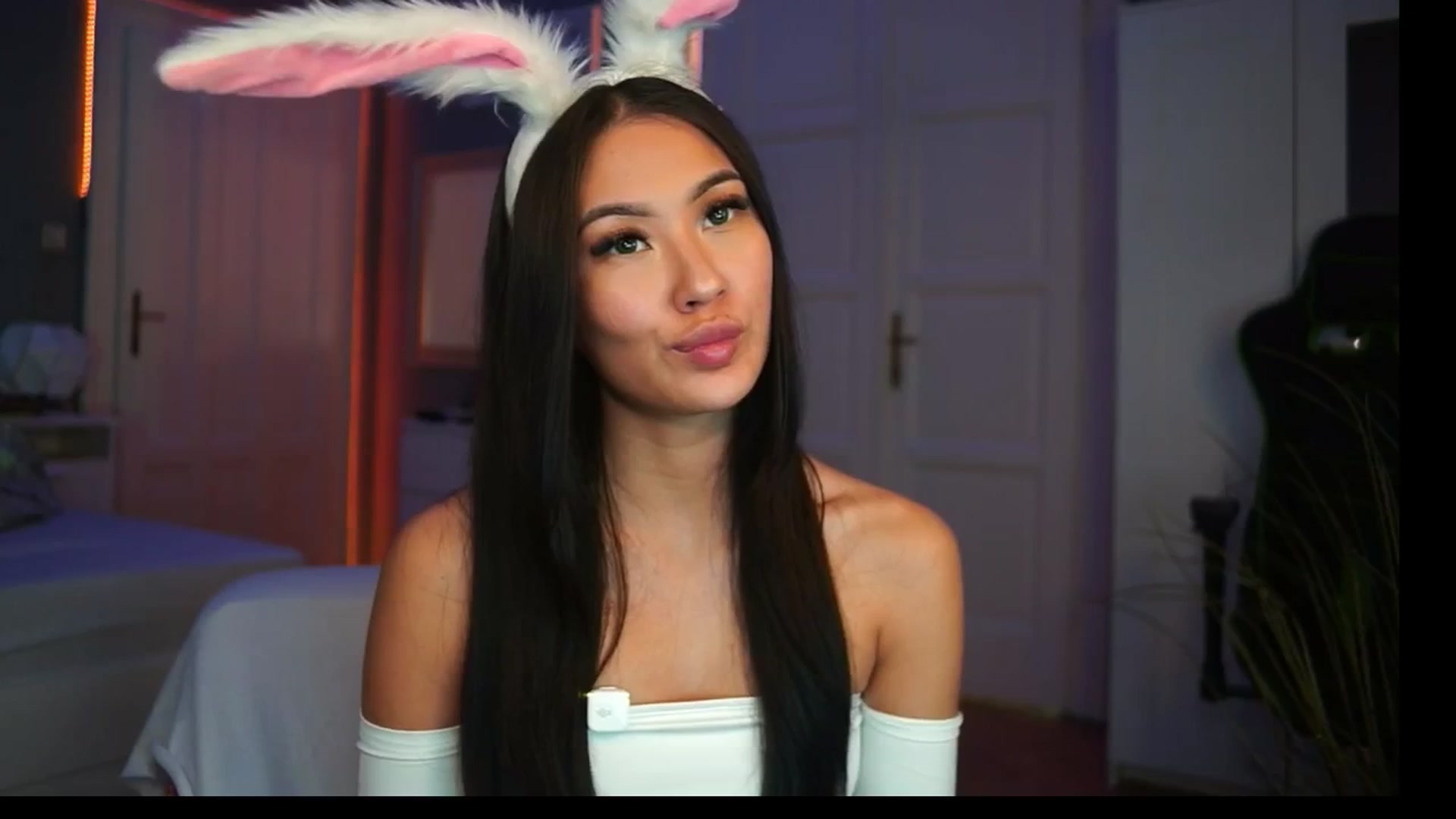 Gallery image thumbnail from MaiStream's myfreecams stream on, 12/06/2025, 22:36 image 6 of 20