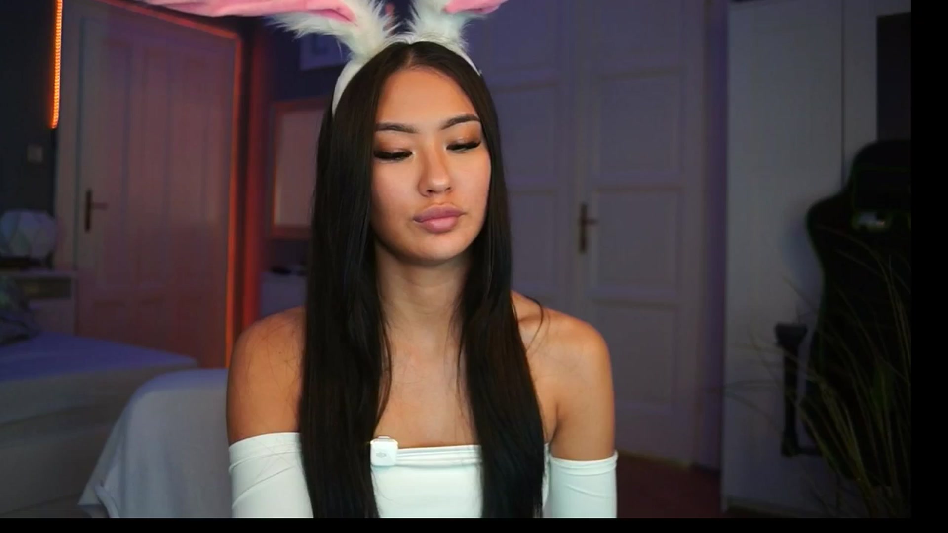 Gallery image thumbnail from MaiStream's myfreecams stream on, 12/06/2025, 22:36 image 3 of 20