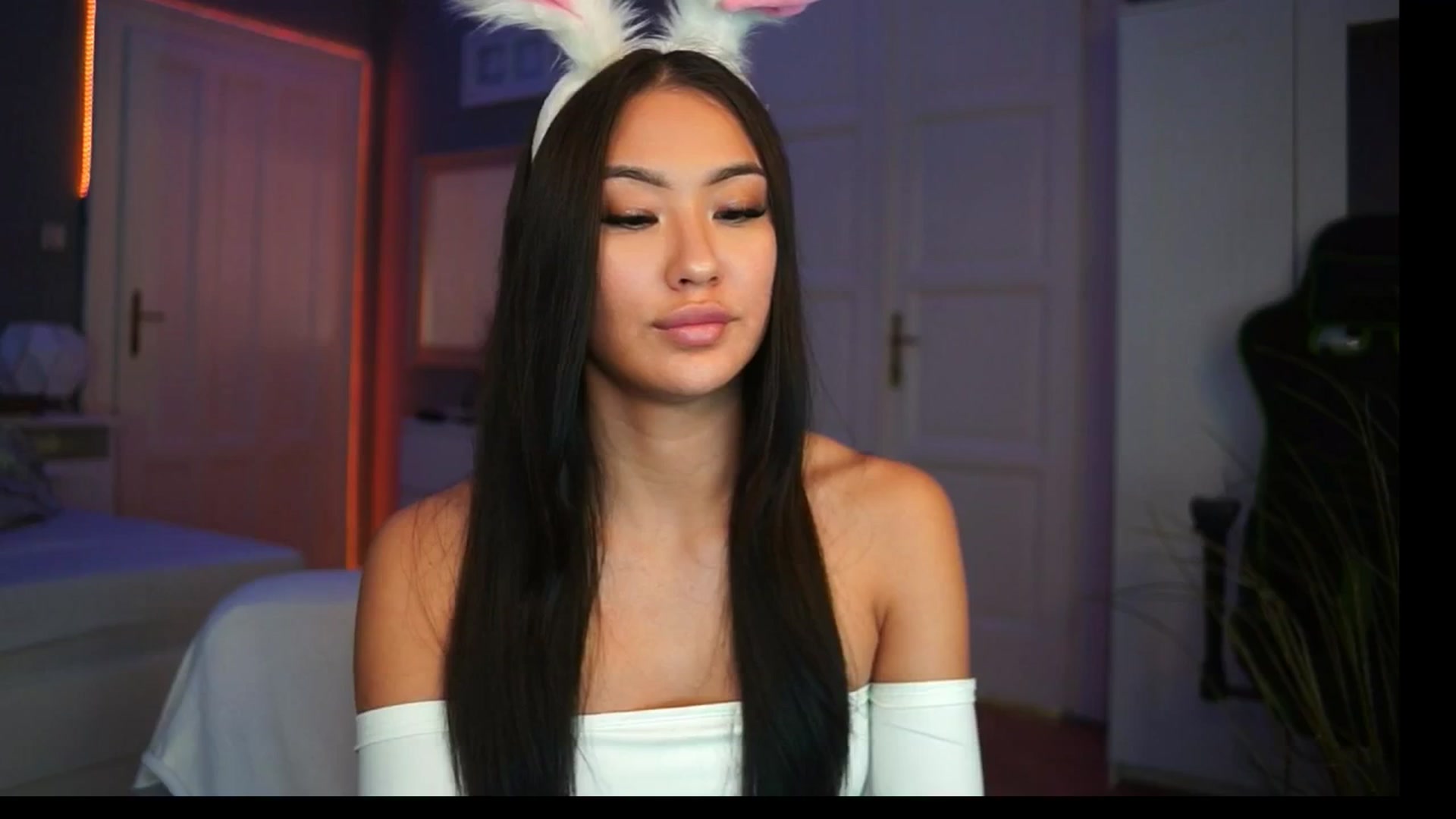 Gallery image thumbnail from MaiStream's myfreecams stream on, 12/06/2025, 22:36 image 11 of 20