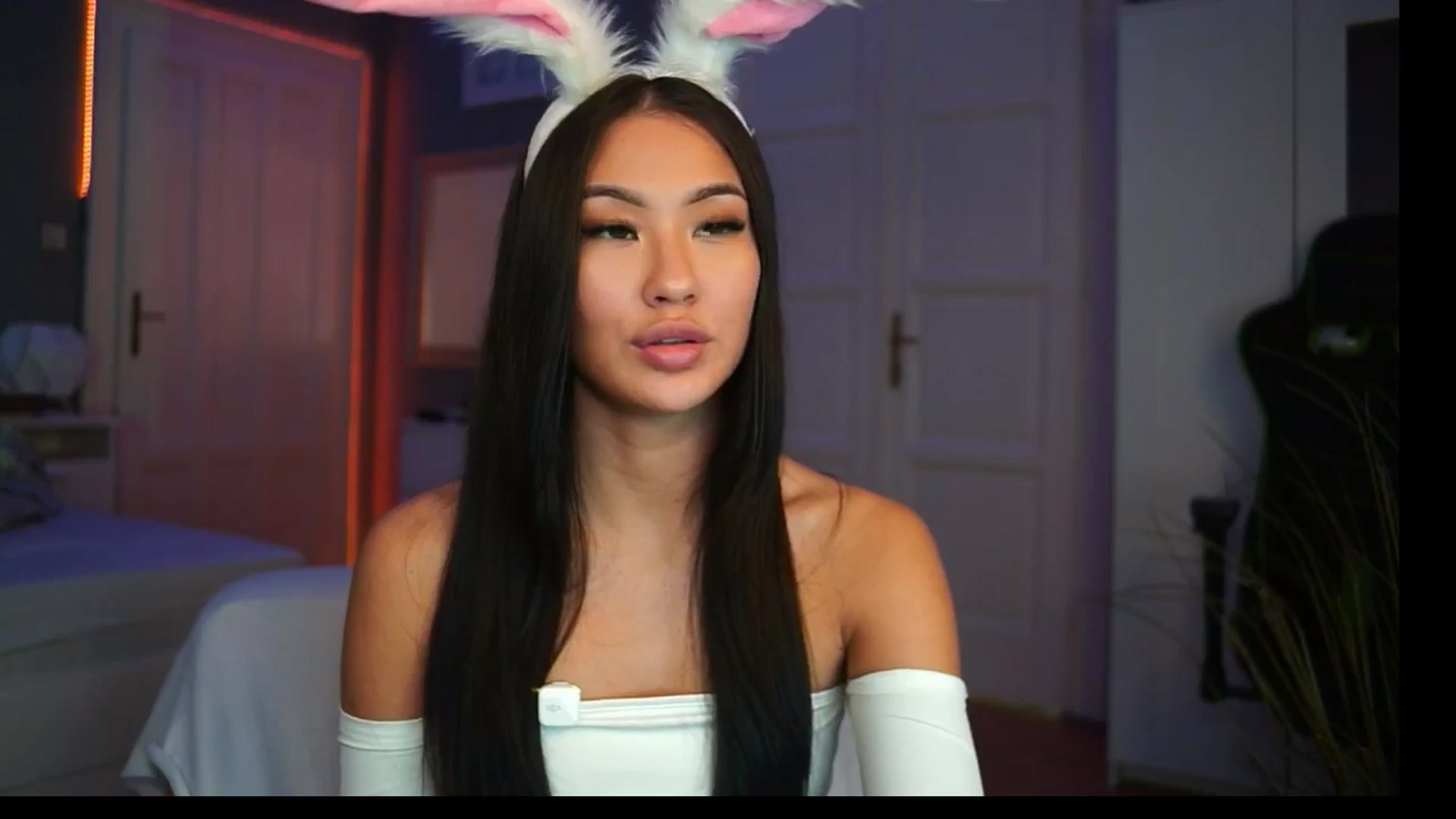 Gallery image thumbnail from MaiStream's myfreecams stream on, 12/06/2025, 22:36 image 4 of 20