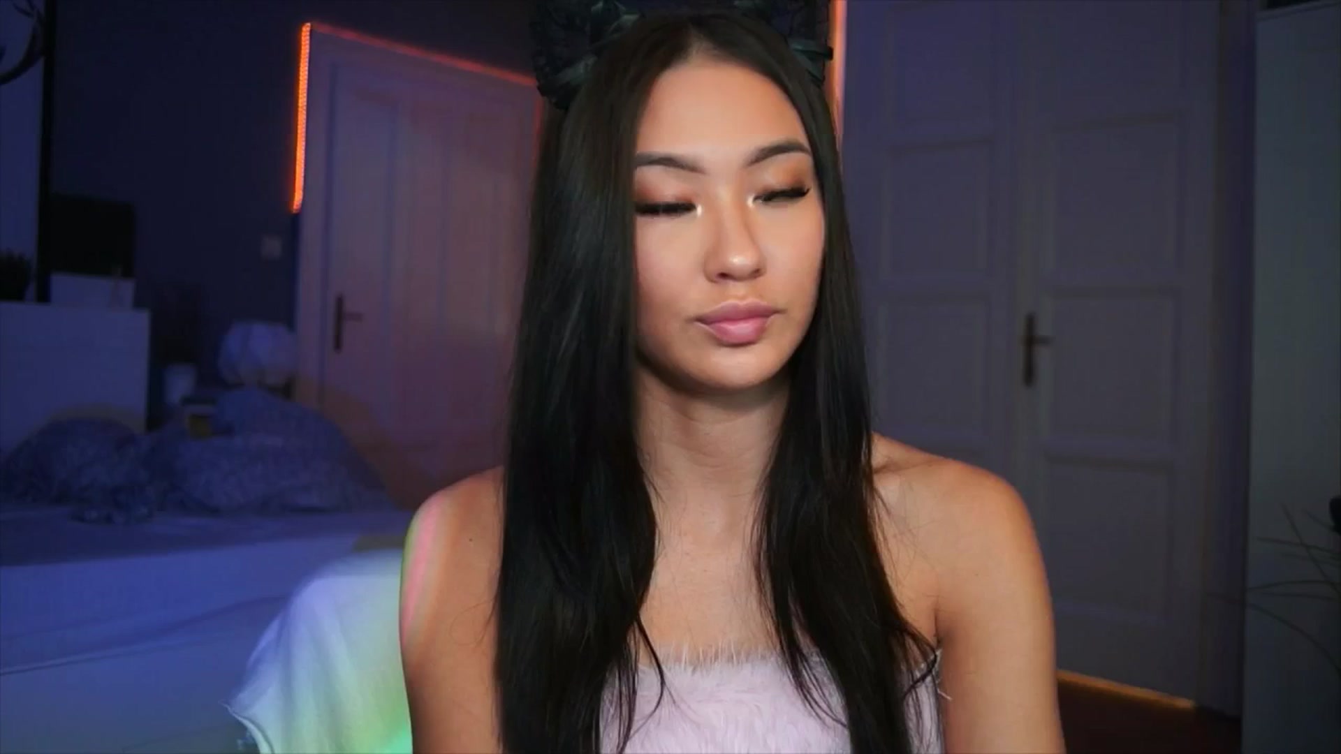 Gallery image thumbnail from MaiStream's myfreecams stream on, 12/08/2025, 20:33 image 6 of 20