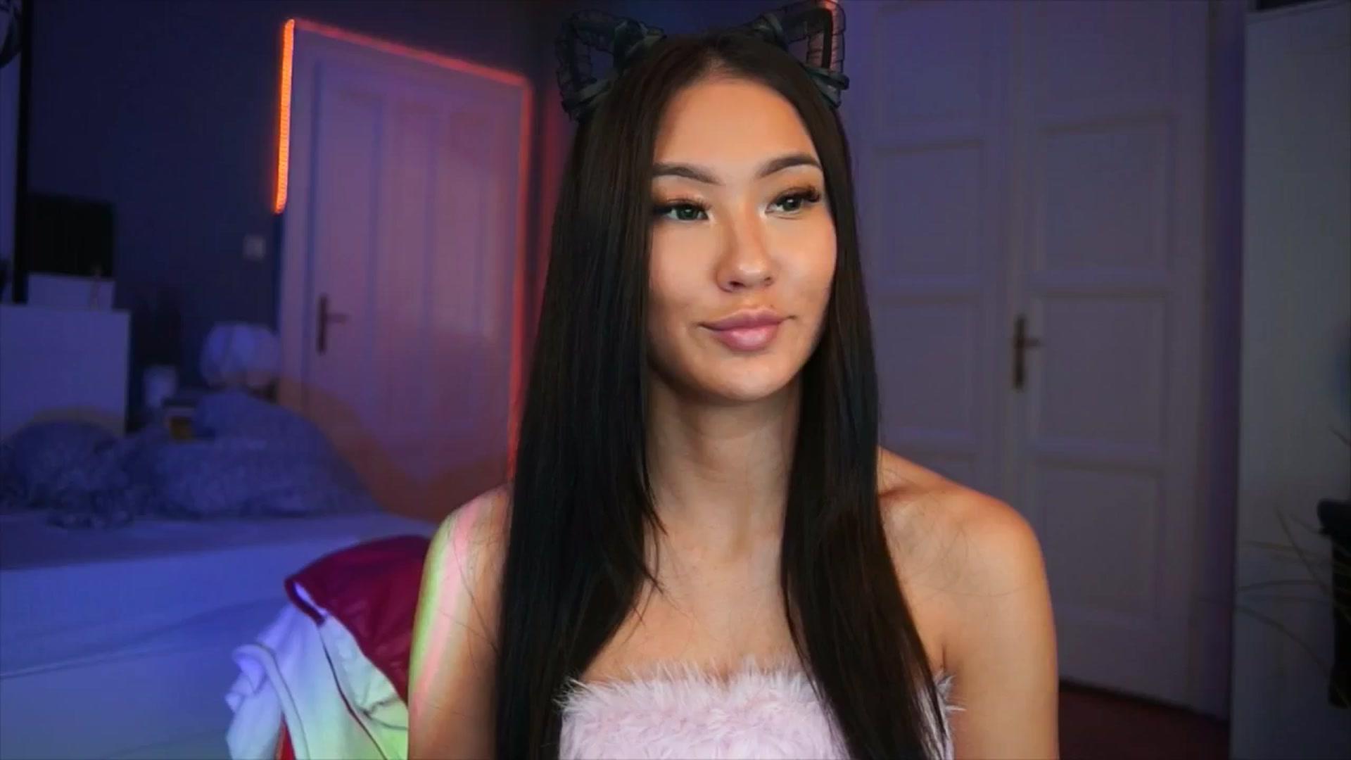 Gallery image thumbnail from MaiStream's myfreecams stream on, 12/08/2025, 22:57 image 20 of 20
