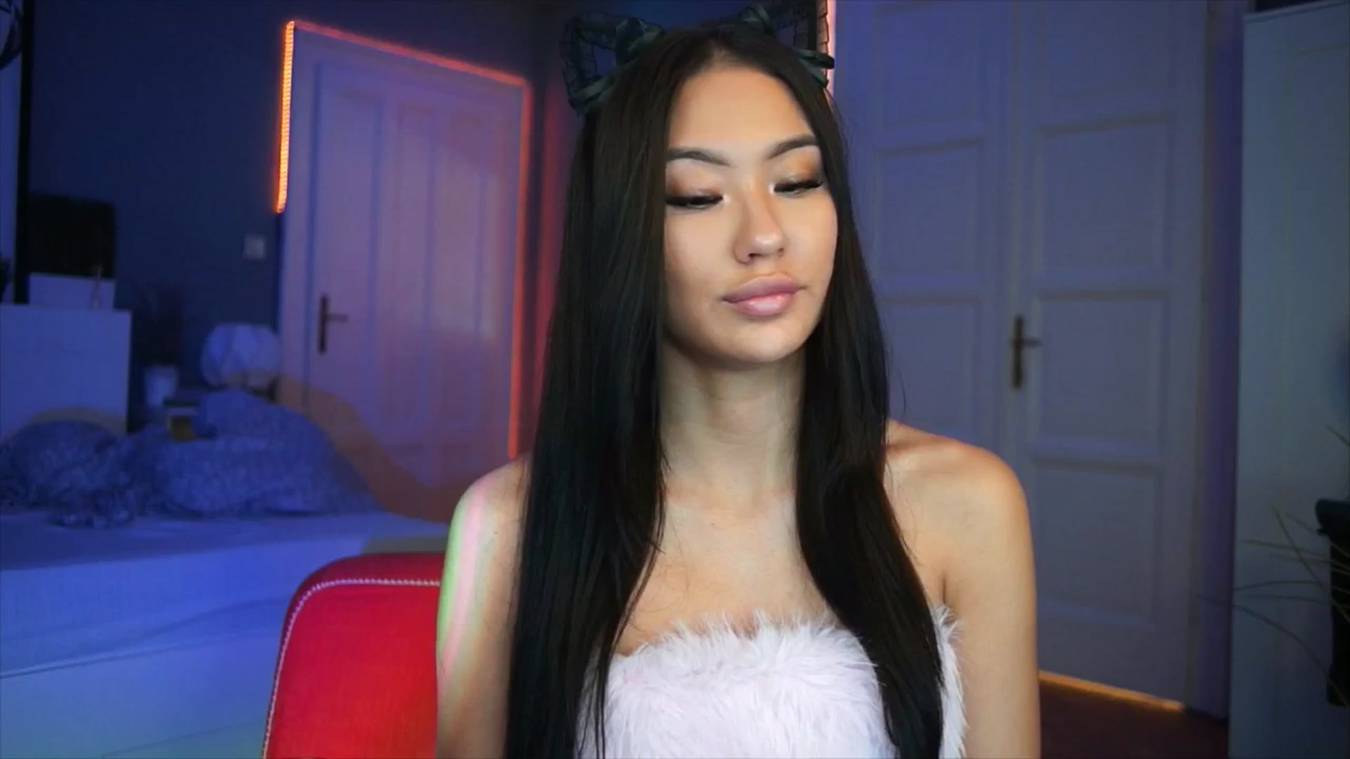 Gallery image thumbnail from MaiStream's myfreecams stream on, 12/08/2025, 22:57 image 8 of 20