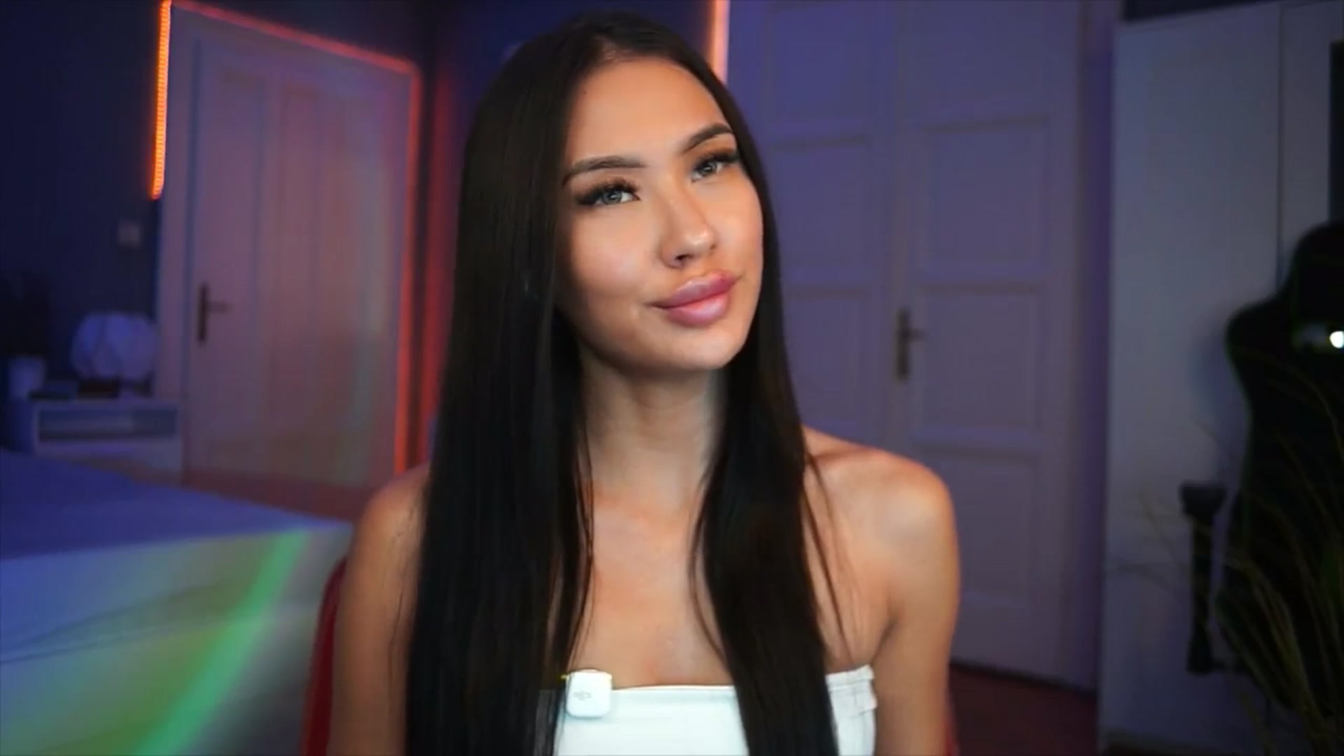 Gallery image thumbnail from MaiStream's myfreecams stream on, 12/11/2025, 21:21 image 9 of 20