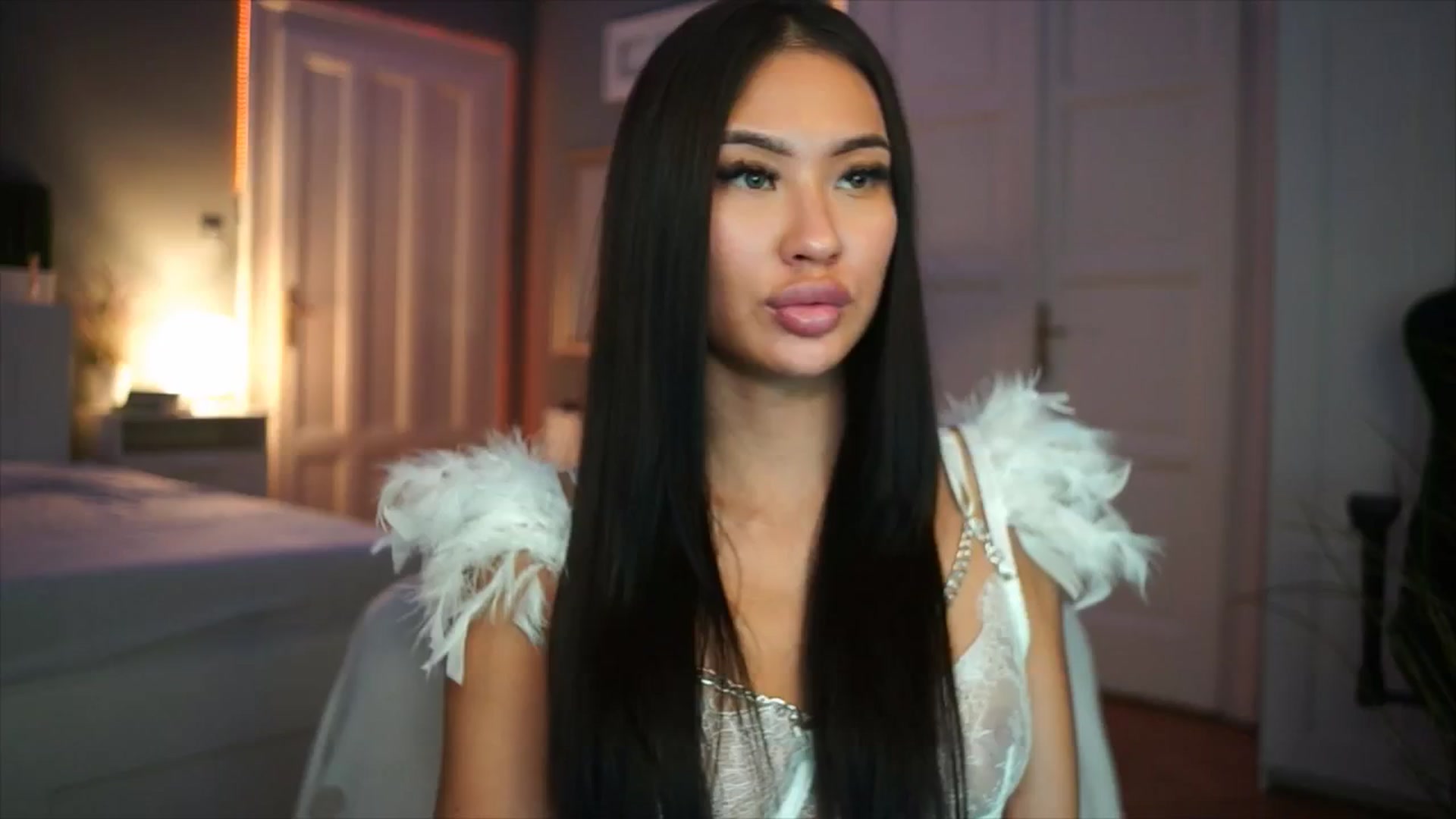 Gallery image thumbnail from MaiStream's myfreecams stream on, 12/14/2025, 22:53 image 1 of 20