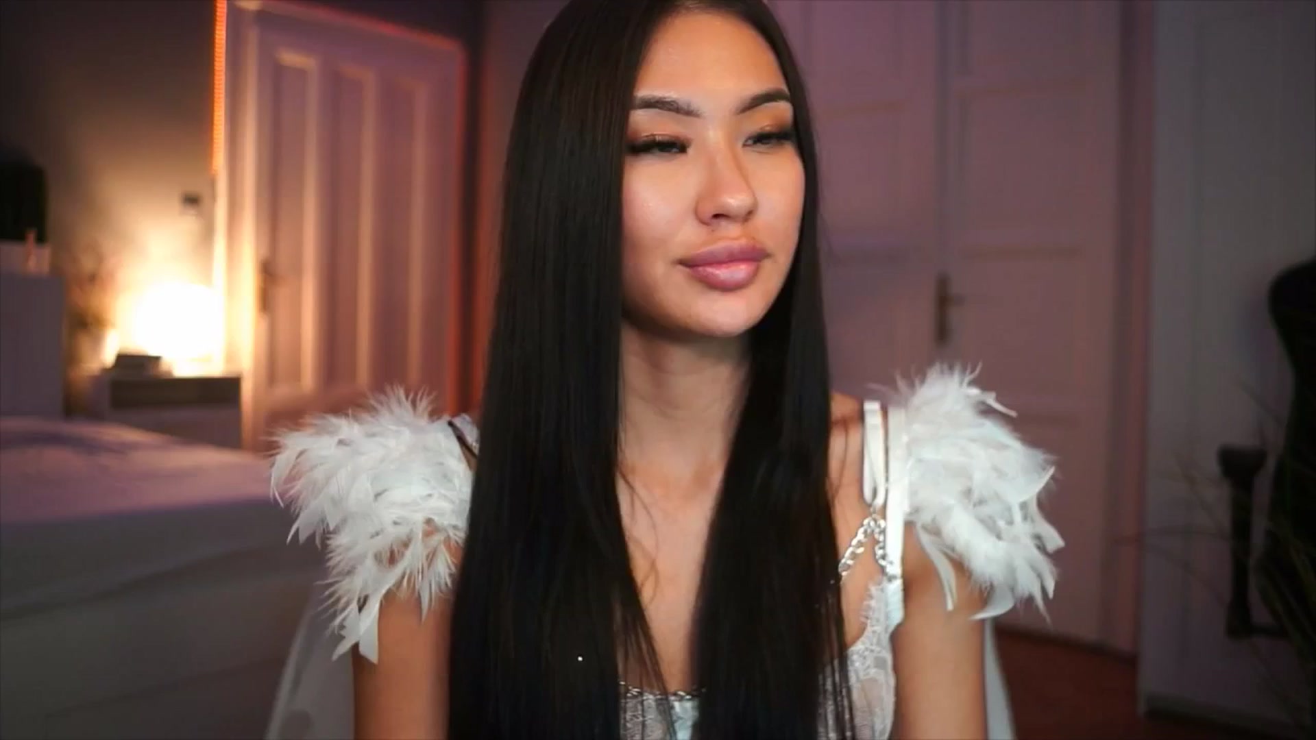 Gallery image thumbnail from MaiStream's myfreecams stream on, 12/14/2025, 22:53 image 19 of 20