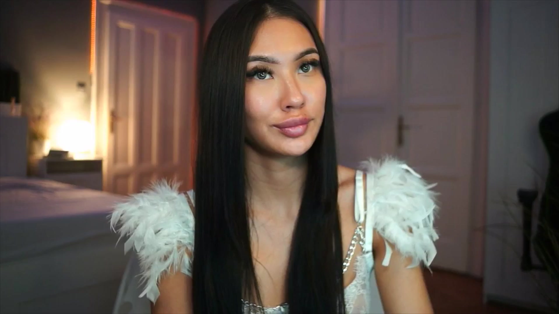 Gallery image thumbnail from MaiStream's myfreecams stream on, 12/14/2025, 22:53 image 10 of 20