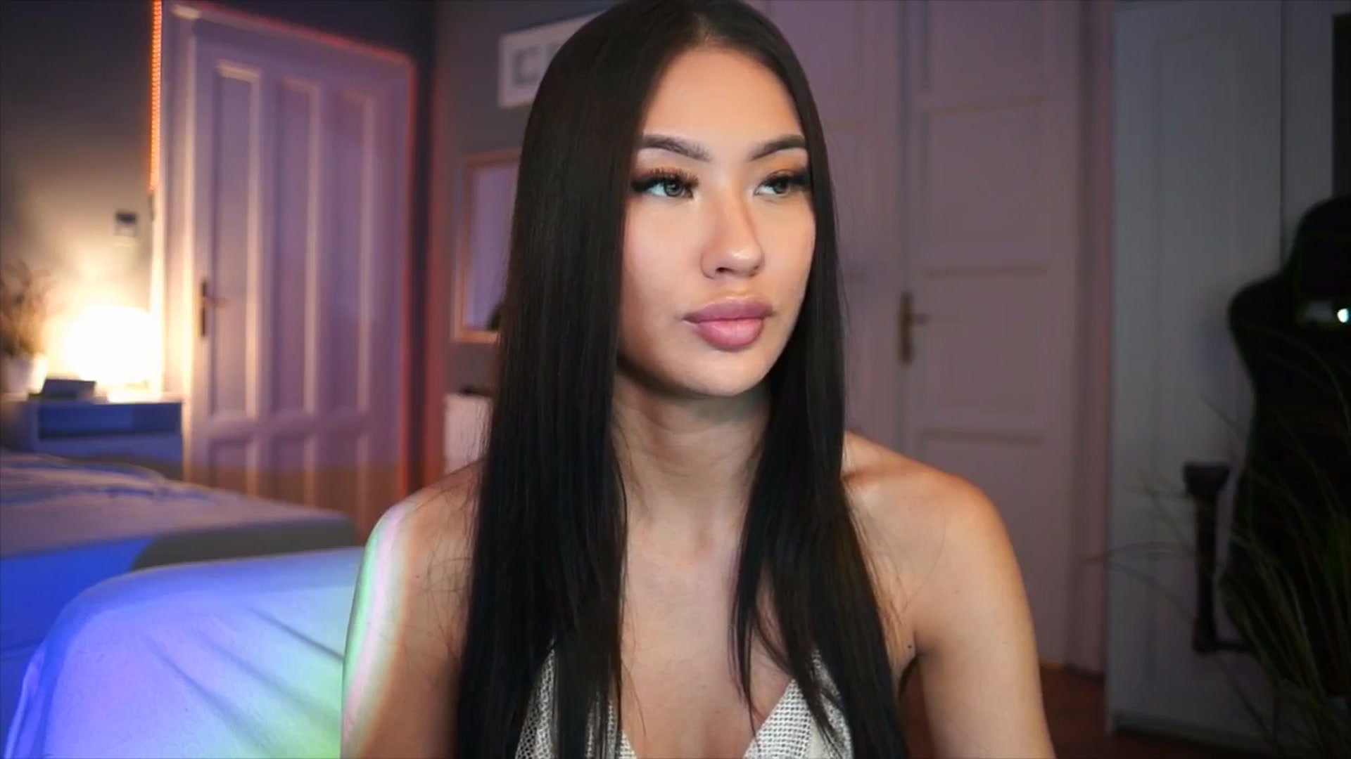 Gallery image thumbnail from MaiStream's myfreecams stream on, 12/15/2025, 19:08 image 20 of 20