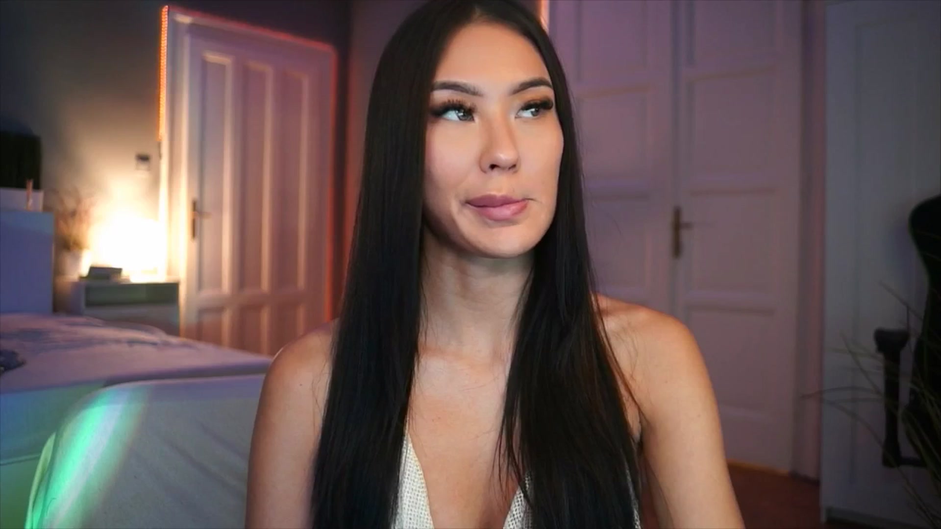 Gallery image thumbnail from MaiStream's myfreecams stream on, 12/15/2025, 21:56 image 20 of 20