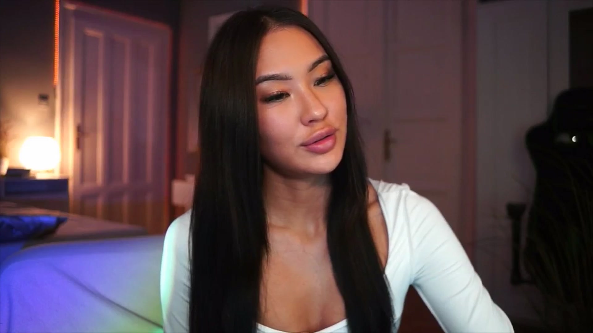 Gallery image thumbnail from MaiStream's myfreecams stream on, 12/16/2025, 22:45 image 20 of 20