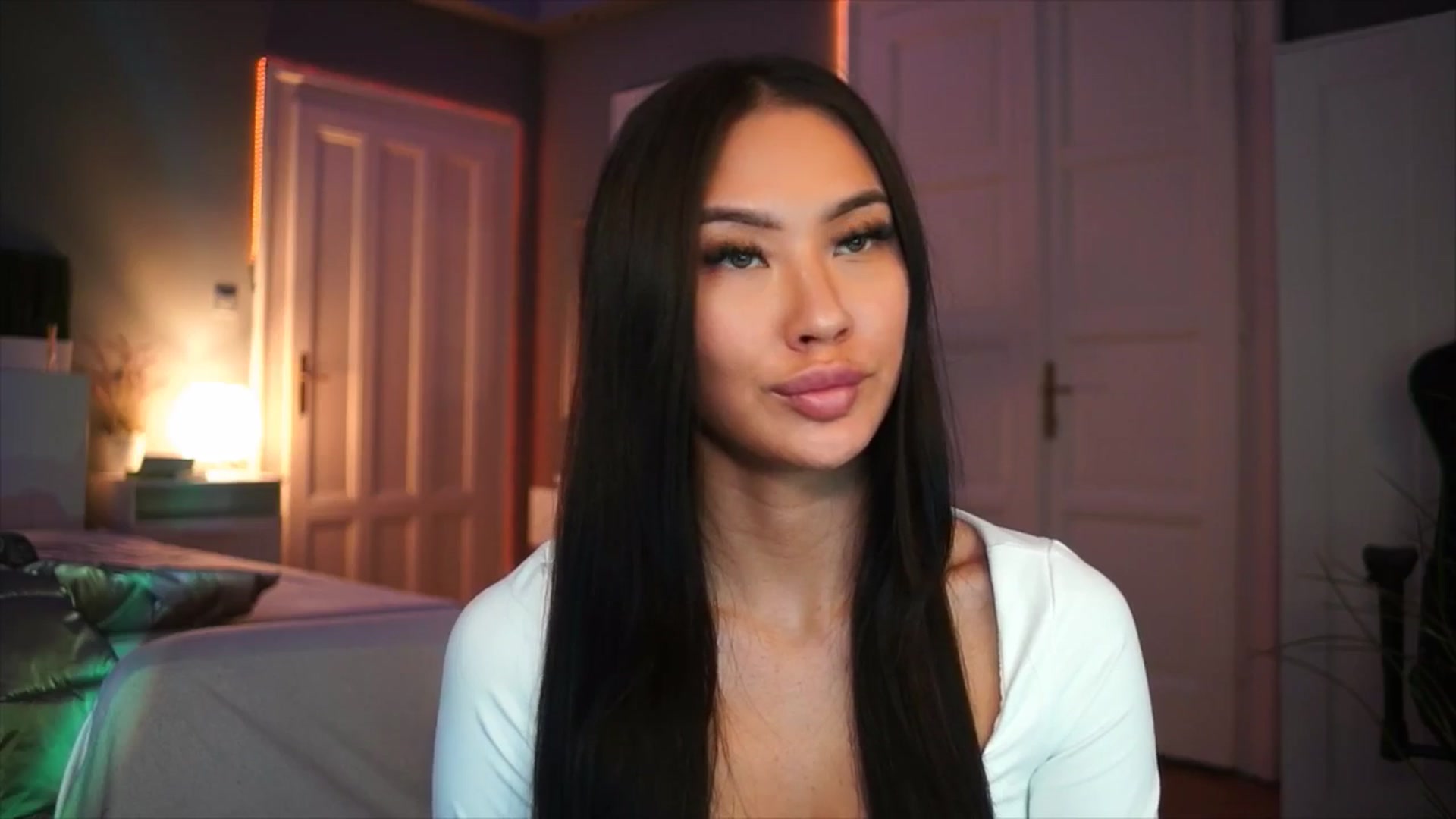 Gallery image thumbnail from MaiStream's myfreecams stream on, 12/17/2025, 01:22 image 10 of 20