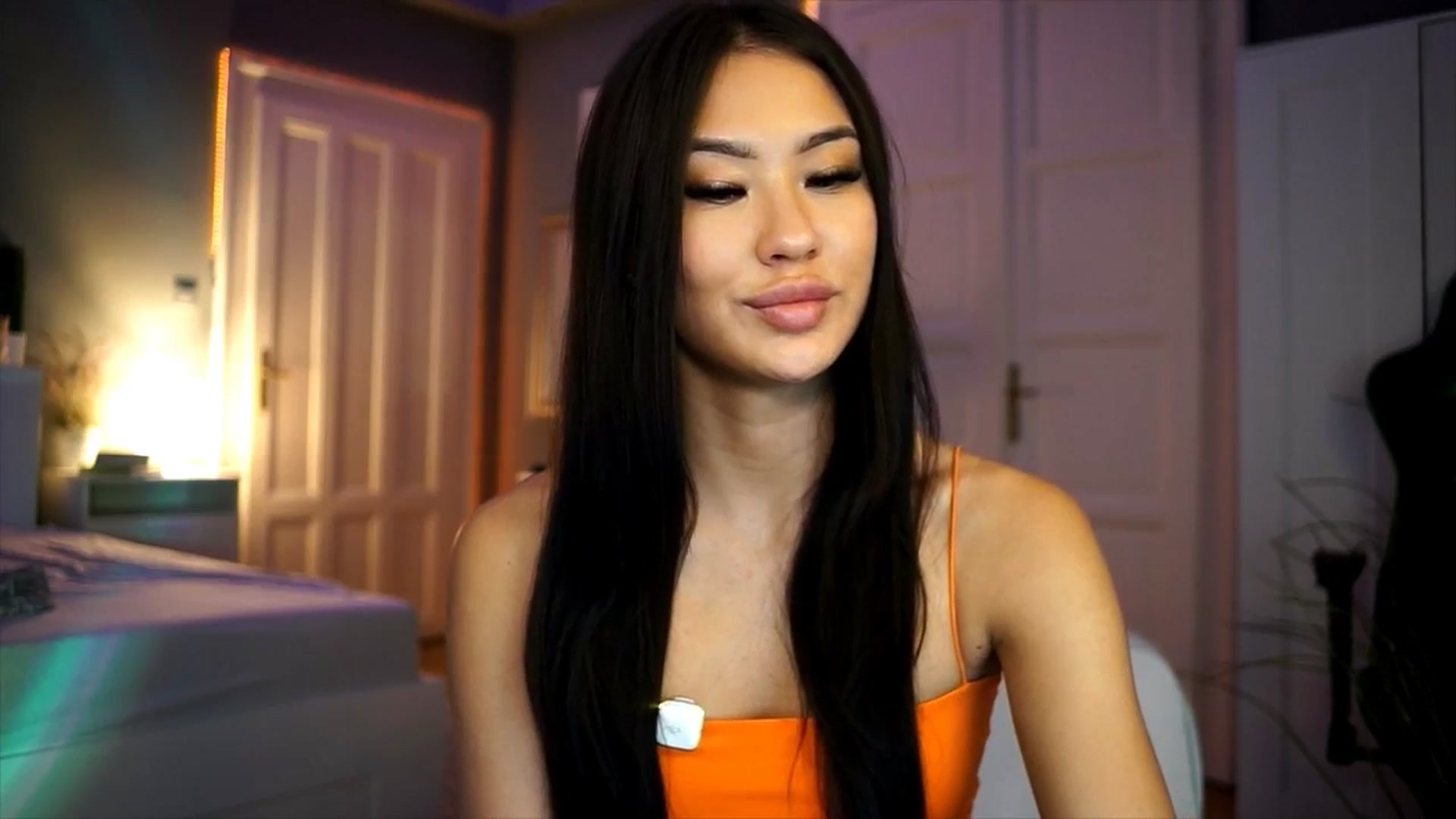 Gallery image thumbnail from MaiStream's myfreecams stream on, 12/18/2025, 21:32 image 20 of 20