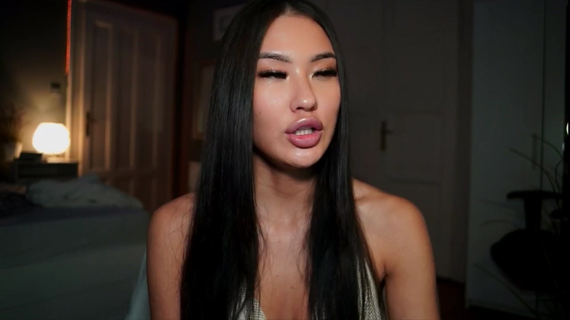 Gallery image thumbnail from MaiStream's myfreecams stream on, 12/20/2025, 21:55 image 15 of 20