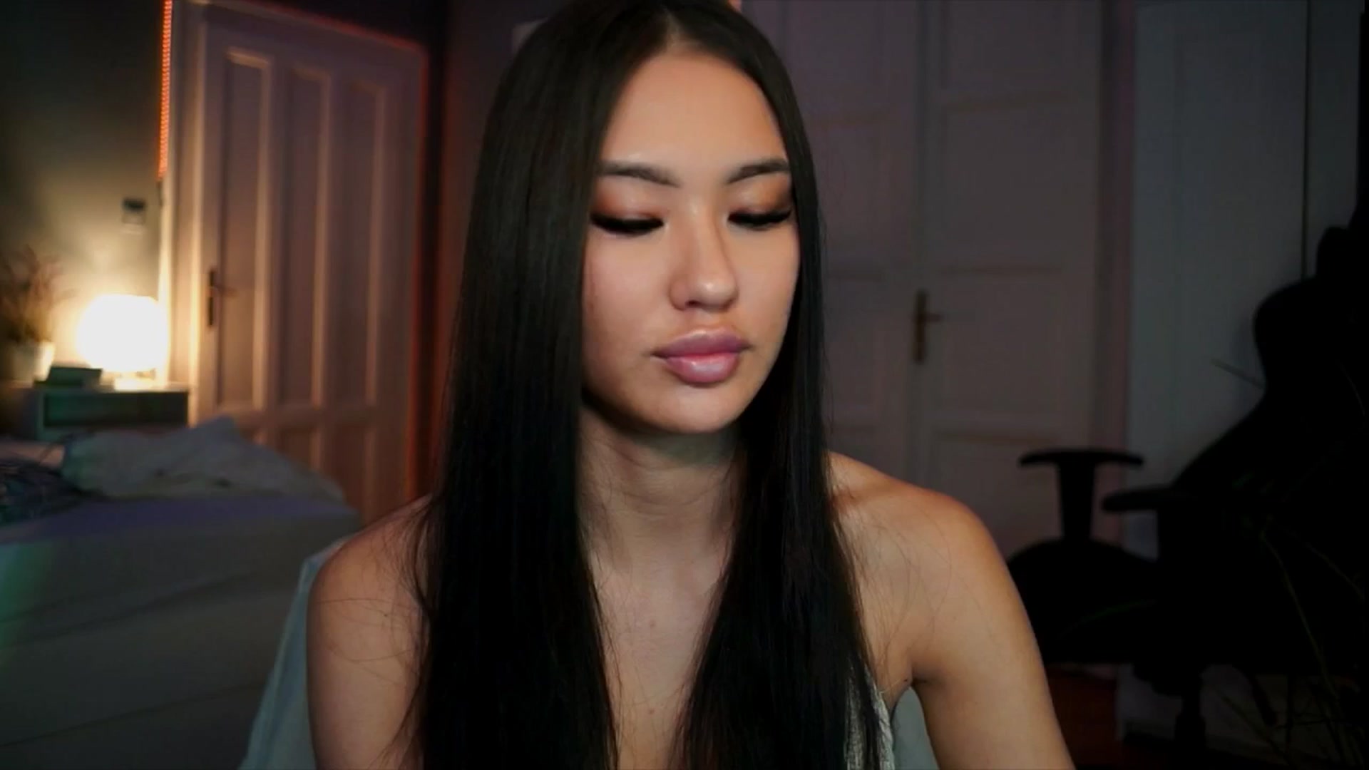 Gallery image thumbnail from MaiStream's myfreecams stream on, 12/20/2025, 21:55 image 4 of 20