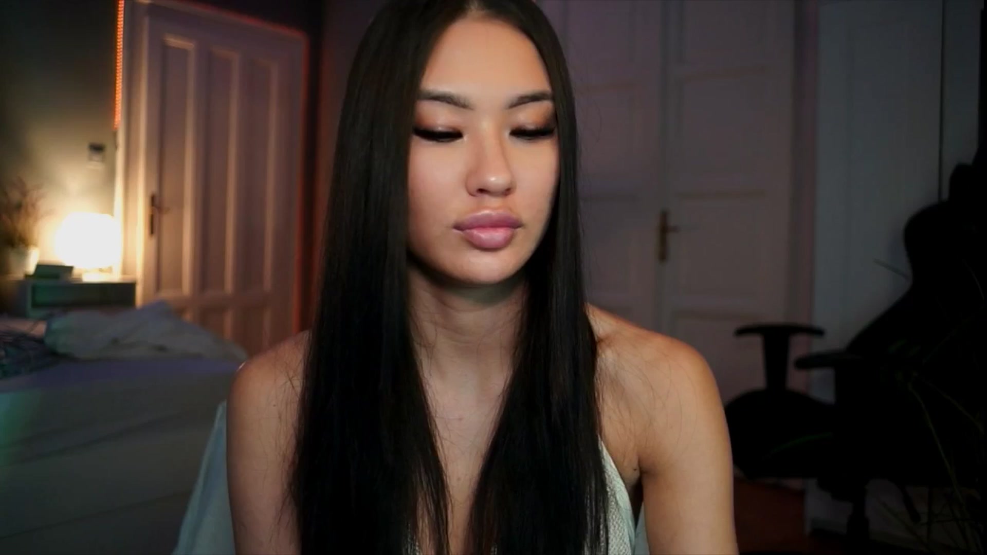 Gallery image thumbnail from MaiStream's myfreecams stream on, 12/20/2025, 21:55 image 7 of 20