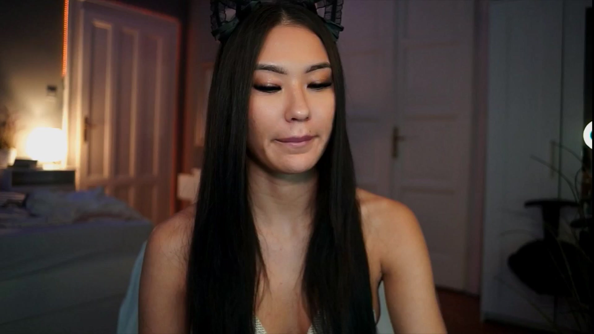 Gallery image thumbnail from MaiStream's myfreecams stream on, 12/20/2025, 23:14 image 5 of 20