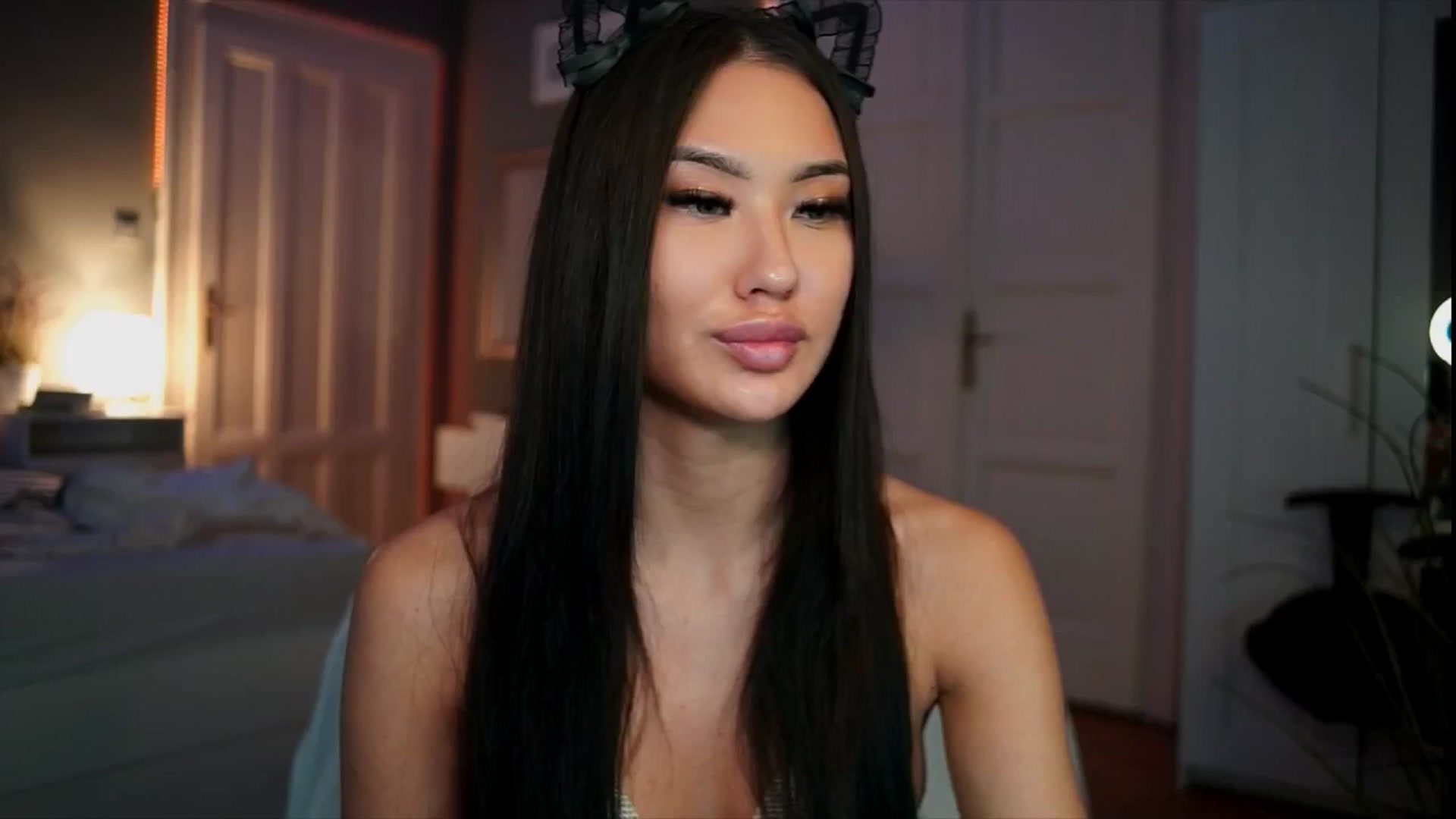 Gallery image thumbnail from MaiStream's myfreecams stream on, 12/20/2025, 23:14 image 9 of 20