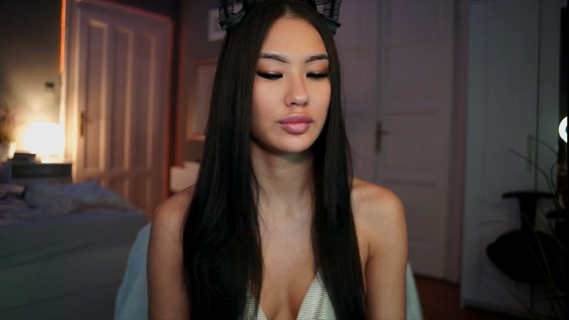 Gallery image thumbnail from MaiStream's myfreecams stream on, 12/20/2025, 23:14 image 16 of 20