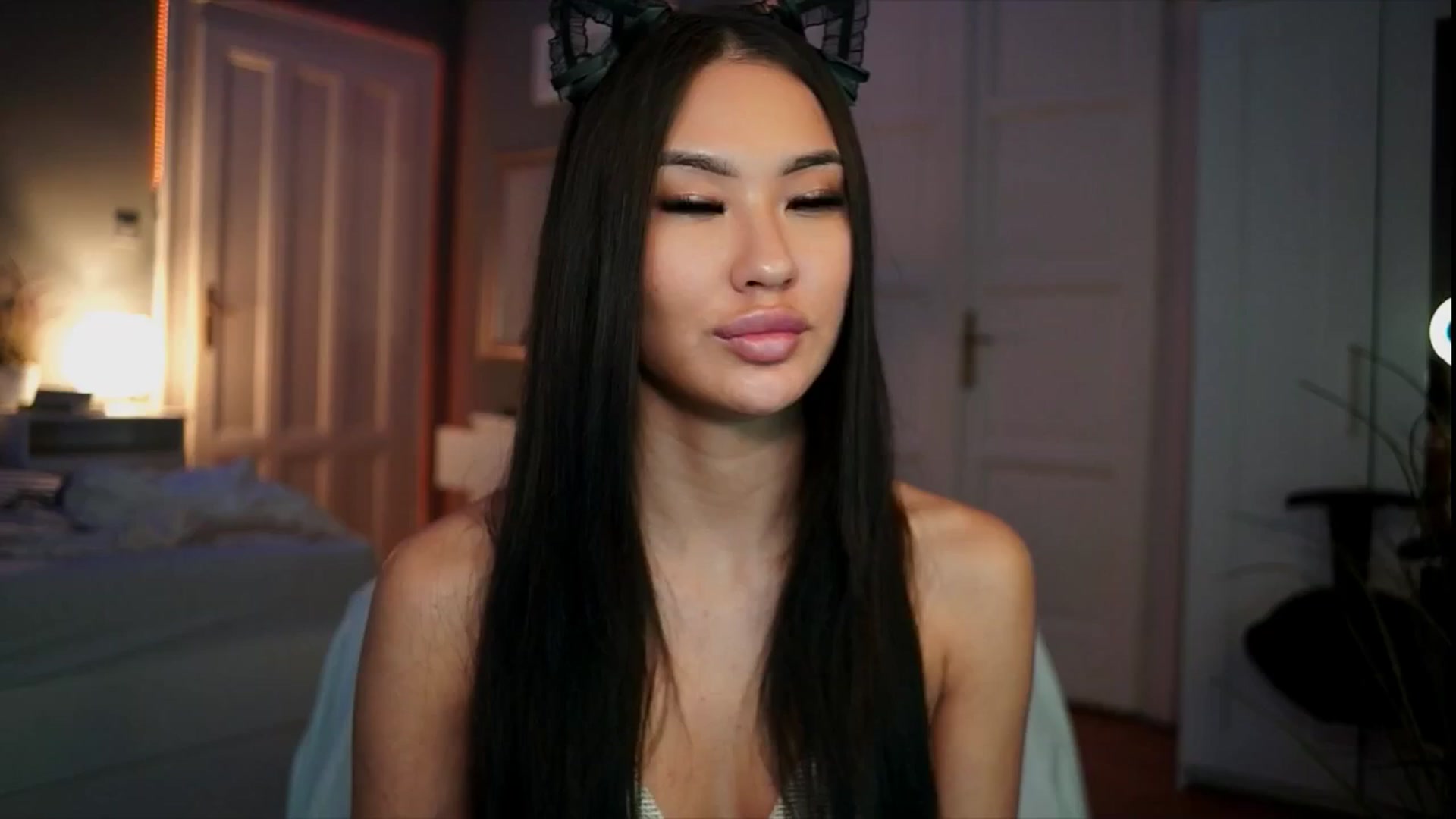 Gallery image thumbnail from MaiStream's myfreecams stream on, 12/20/2025, 23:14 image 8 of 20