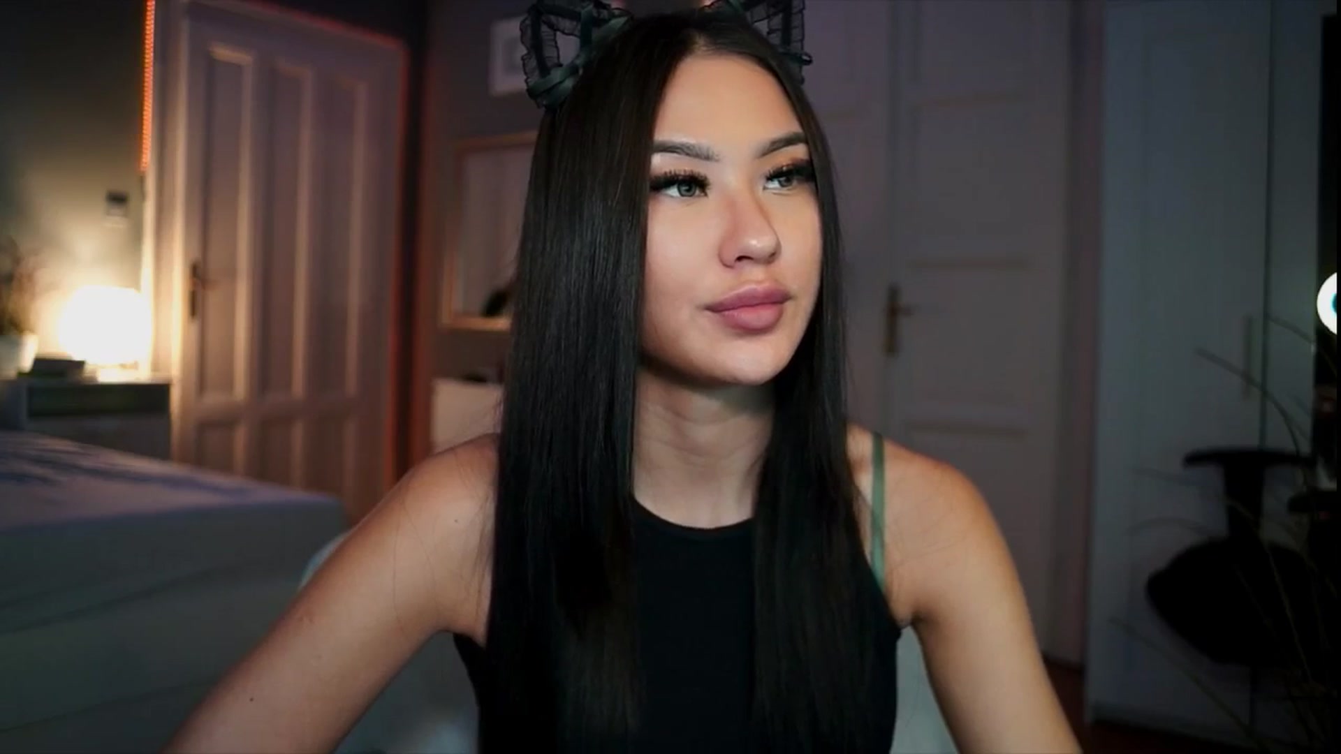 Gallery image thumbnail from MaiStream's myfreecams stream on, 12/21/2025, 19:09 image 4 of 20