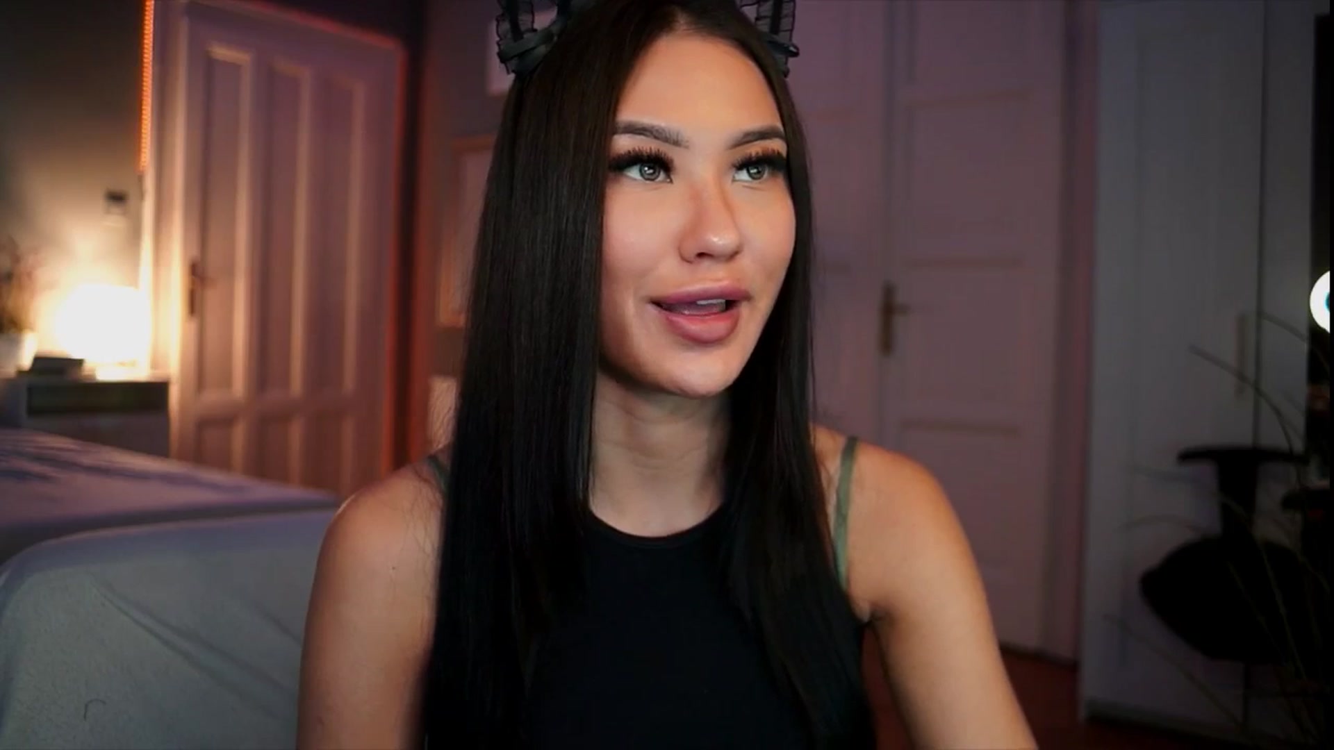 Gallery image thumbnail from MaiStream's myfreecams stream on, 12/21/2025, 19:09 image 19 of 20