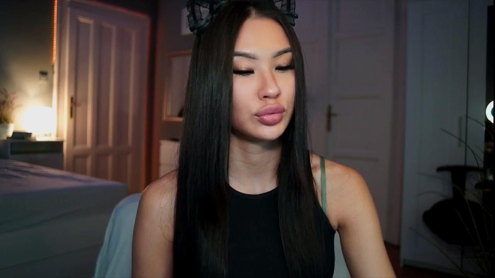 Gallery image thumbnail from MaiStream's myfreecams stream on, 12/21/2025, 19:09 image 7 of 20