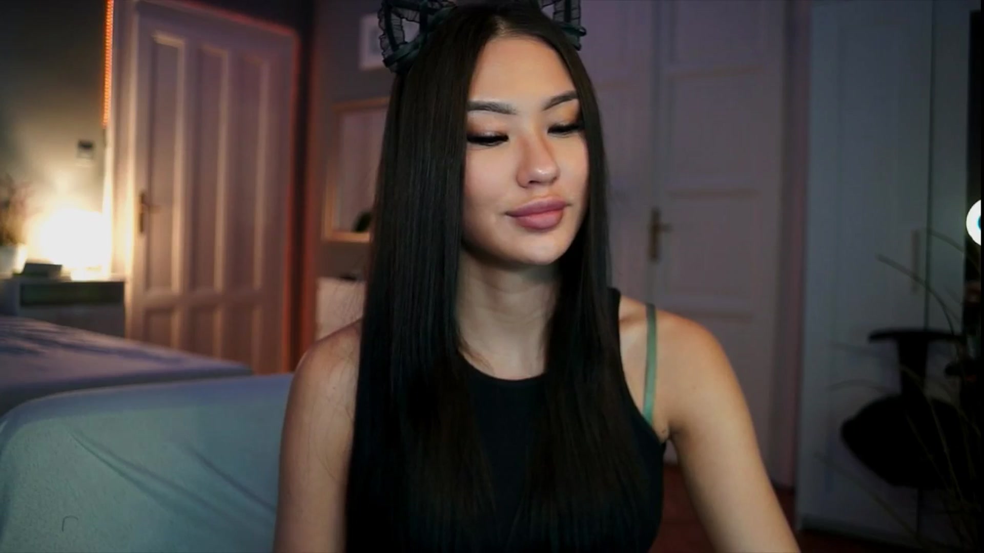 Gallery image thumbnail from MaiStream's myfreecams stream on, 12/21/2025, 19:09 image 9 of 20