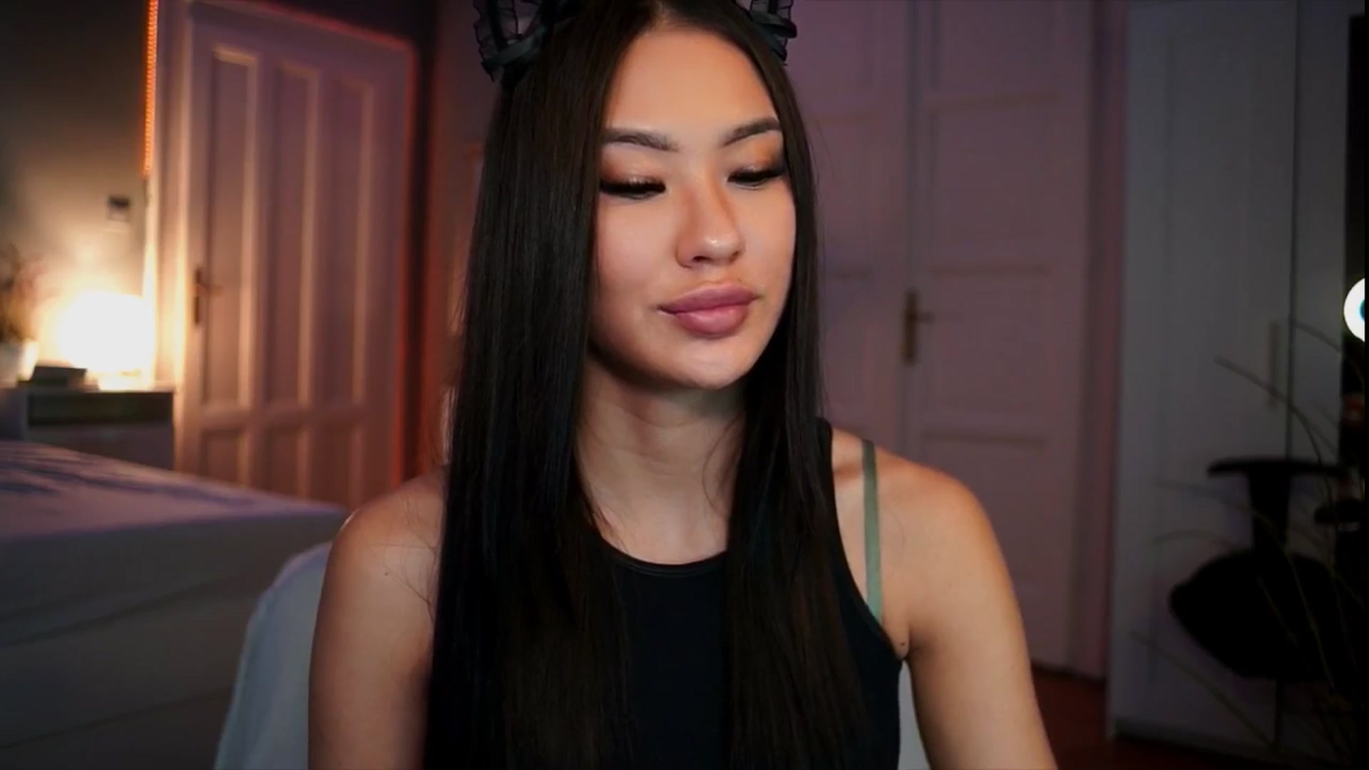 Gallery image thumbnail from MaiStream's myfreecams stream on, 12/21/2025, 20:16 image 11 of 20